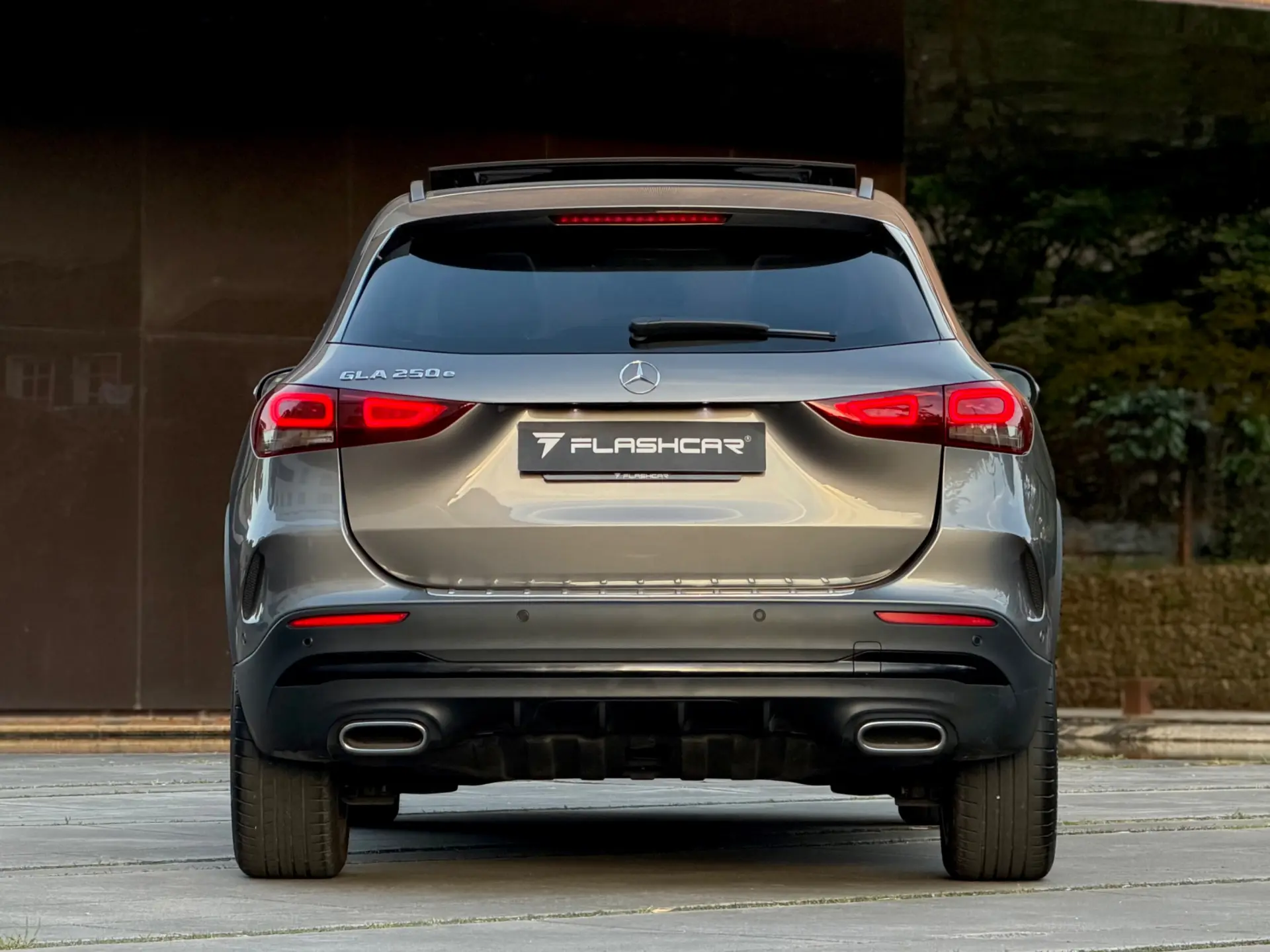 Mercedes-Benz GLA 250 e 8G-DCT AMG Line 23