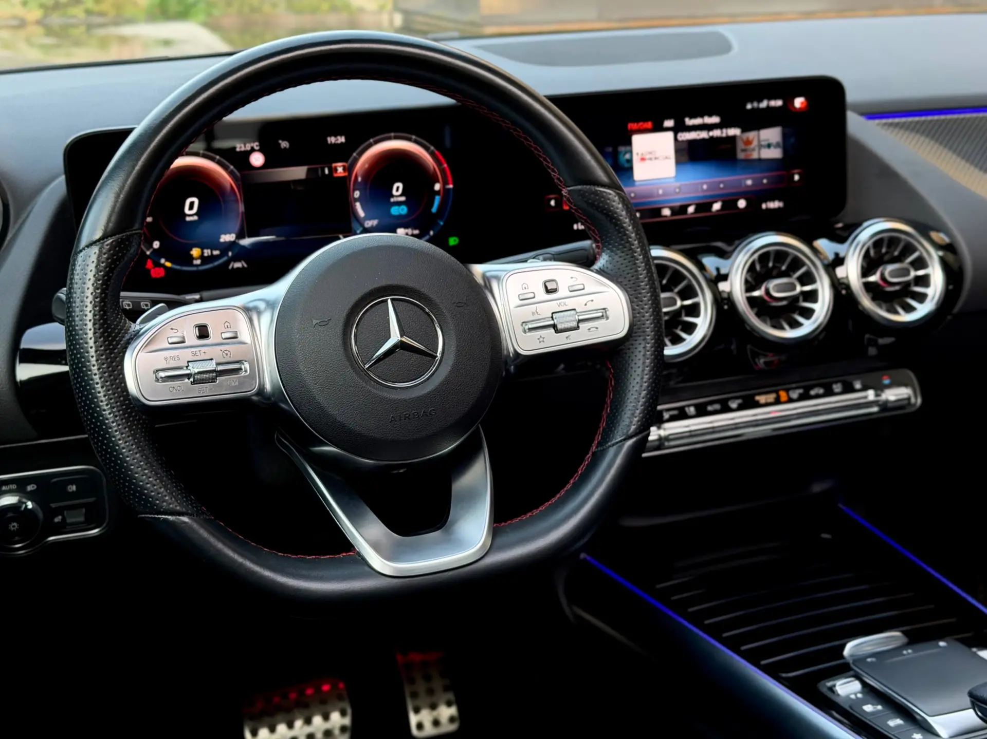 Mercedes-Benz GLA 250 e 8G-DCT AMG Line 21