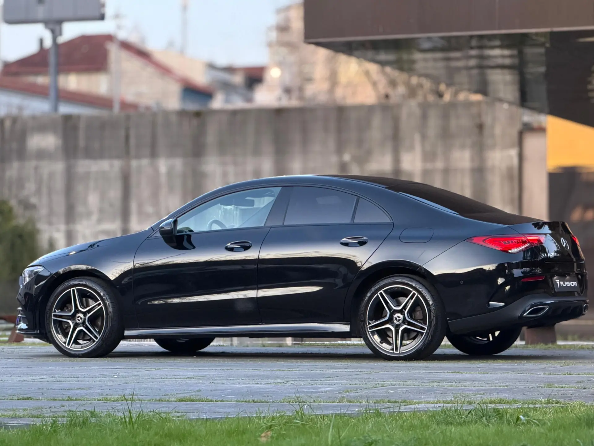 Mercedes-Benz CLA 250 e 8G-DCT AMG Line 23