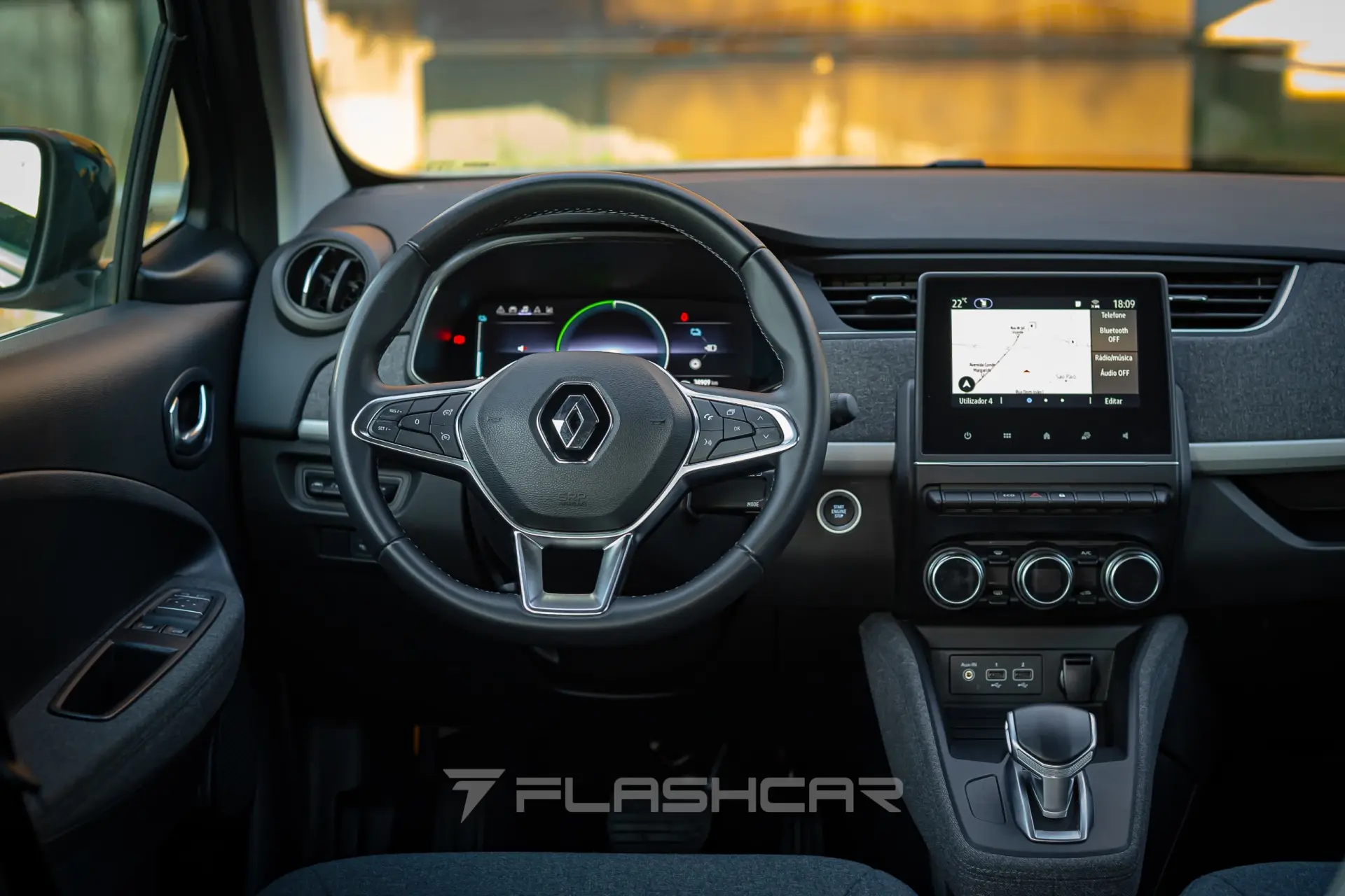 Renault Zoe (c/ Bateria) Z.E. 50 INTENS 3