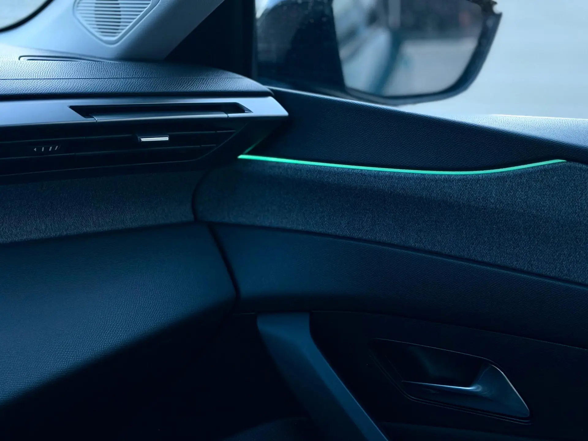 Peugeot 308 SW 1.2 PureTech Allure EAT6 34