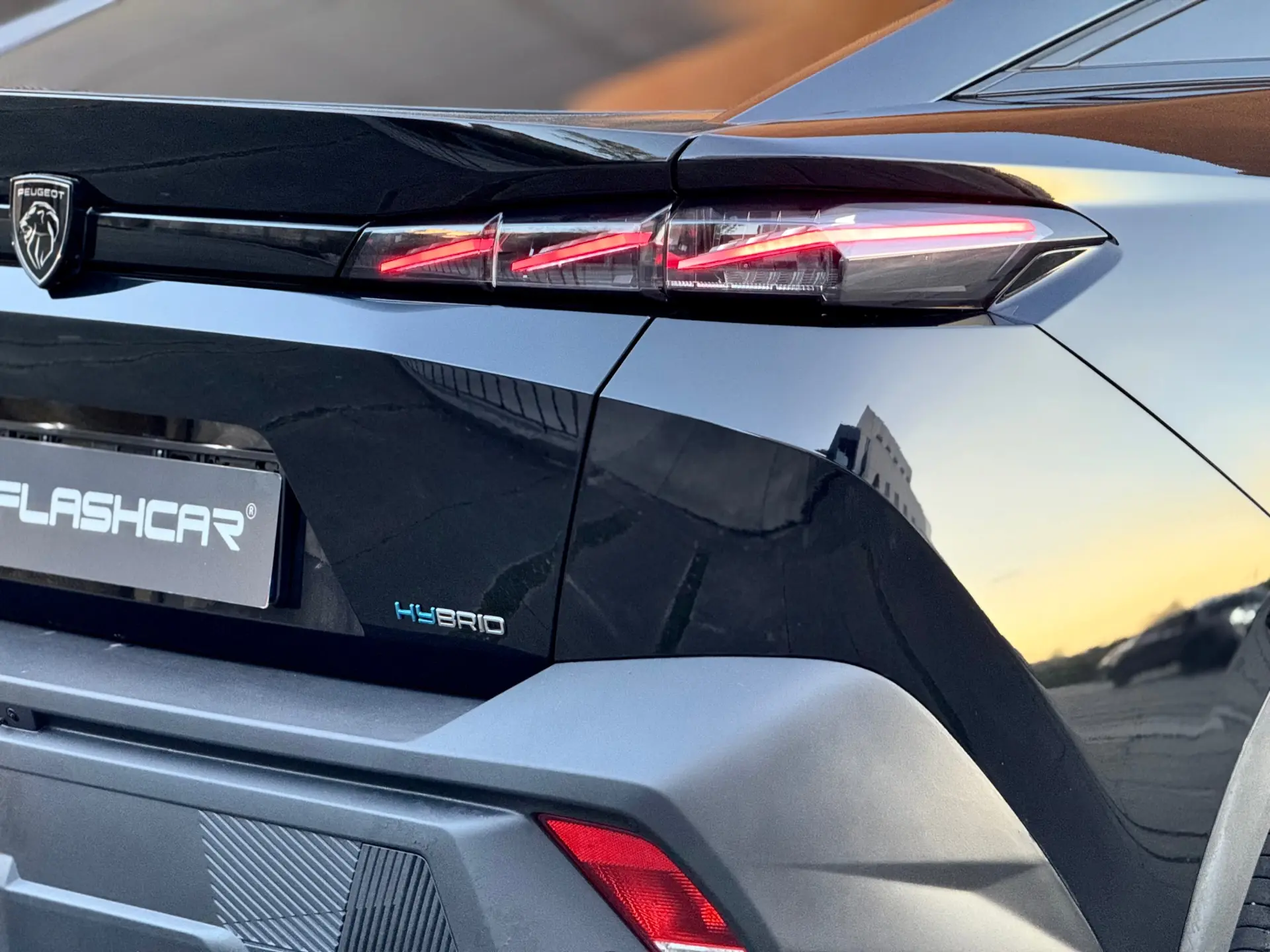 Peugeot 408 1.6 Hybrid GT e-EAT8 8