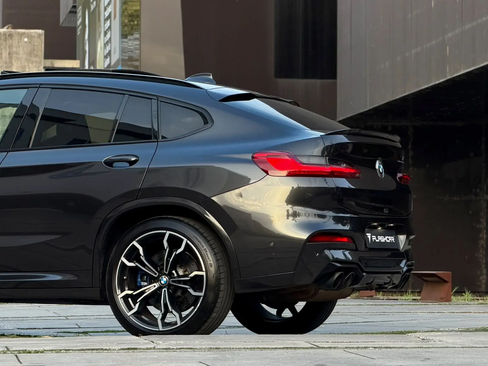 BMW X4 M Competition 18
