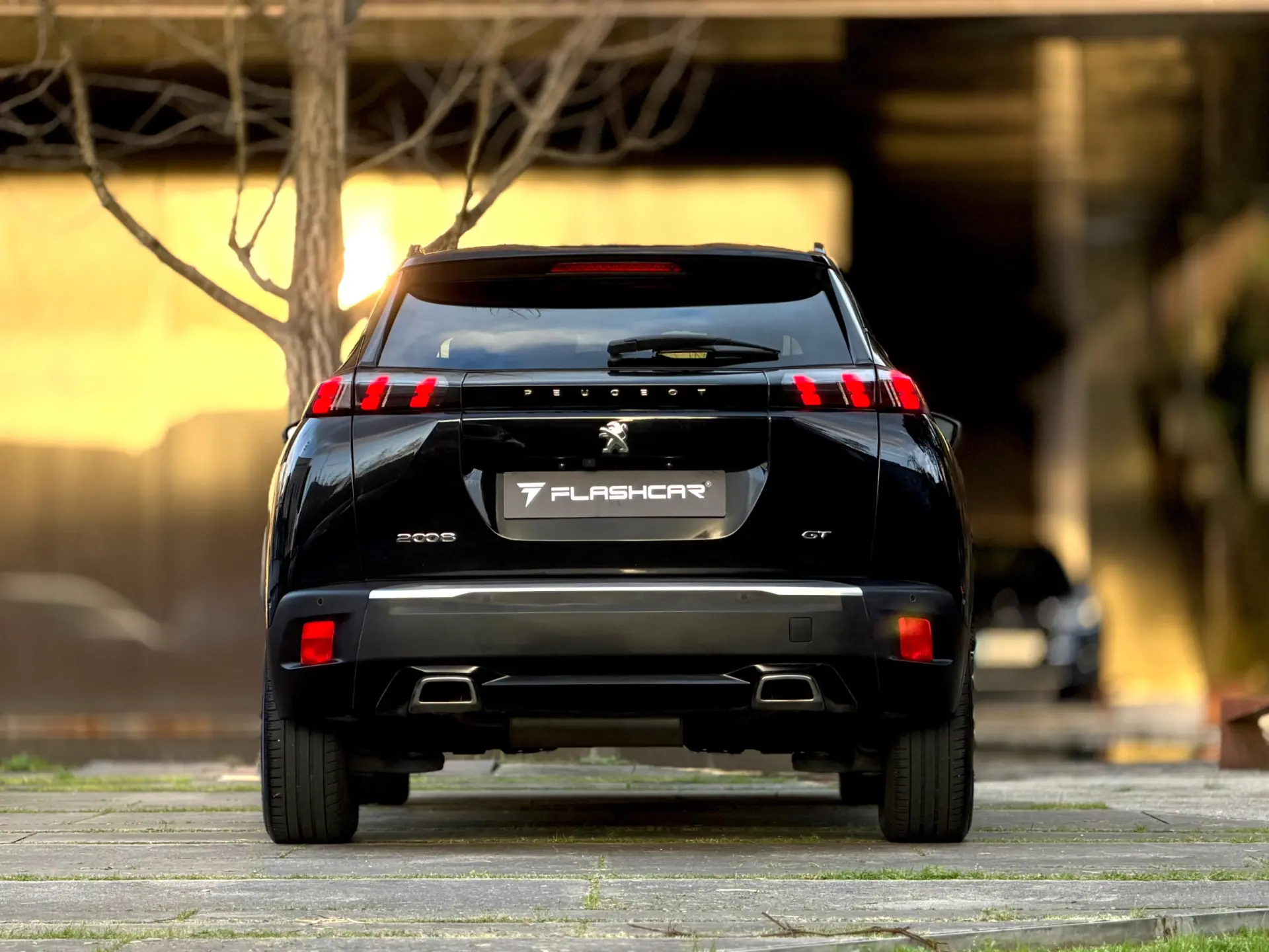 Peugeot 2008 1.2 PureTech GT EAT8 16