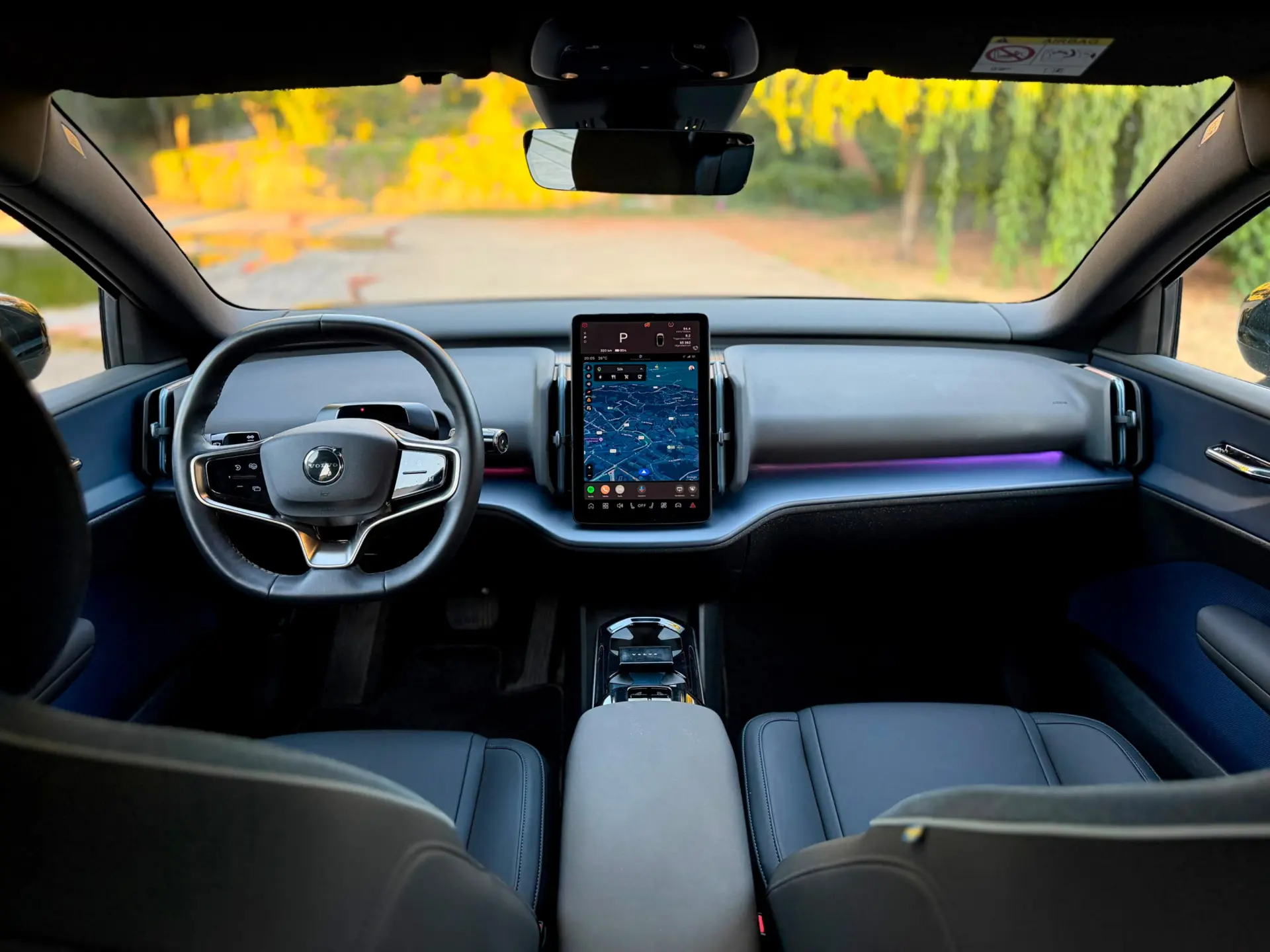 Volvo EX30 Twin Motor Performance AWD Plus 12