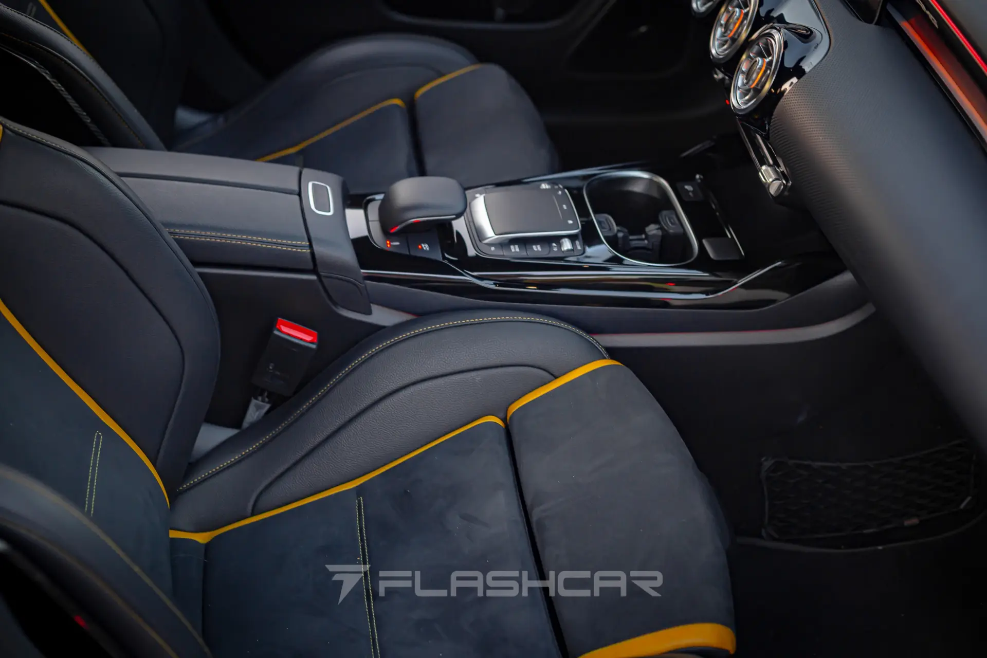 Mercedes-Benz CLA 45 AMG S 4Matic+ Speedshift 8G-D 27