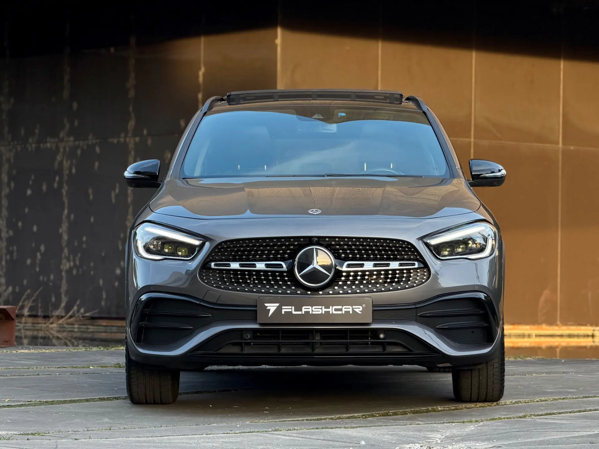 Mercedes-Benz GLA 250 e 8G-DCT AMG Line 11