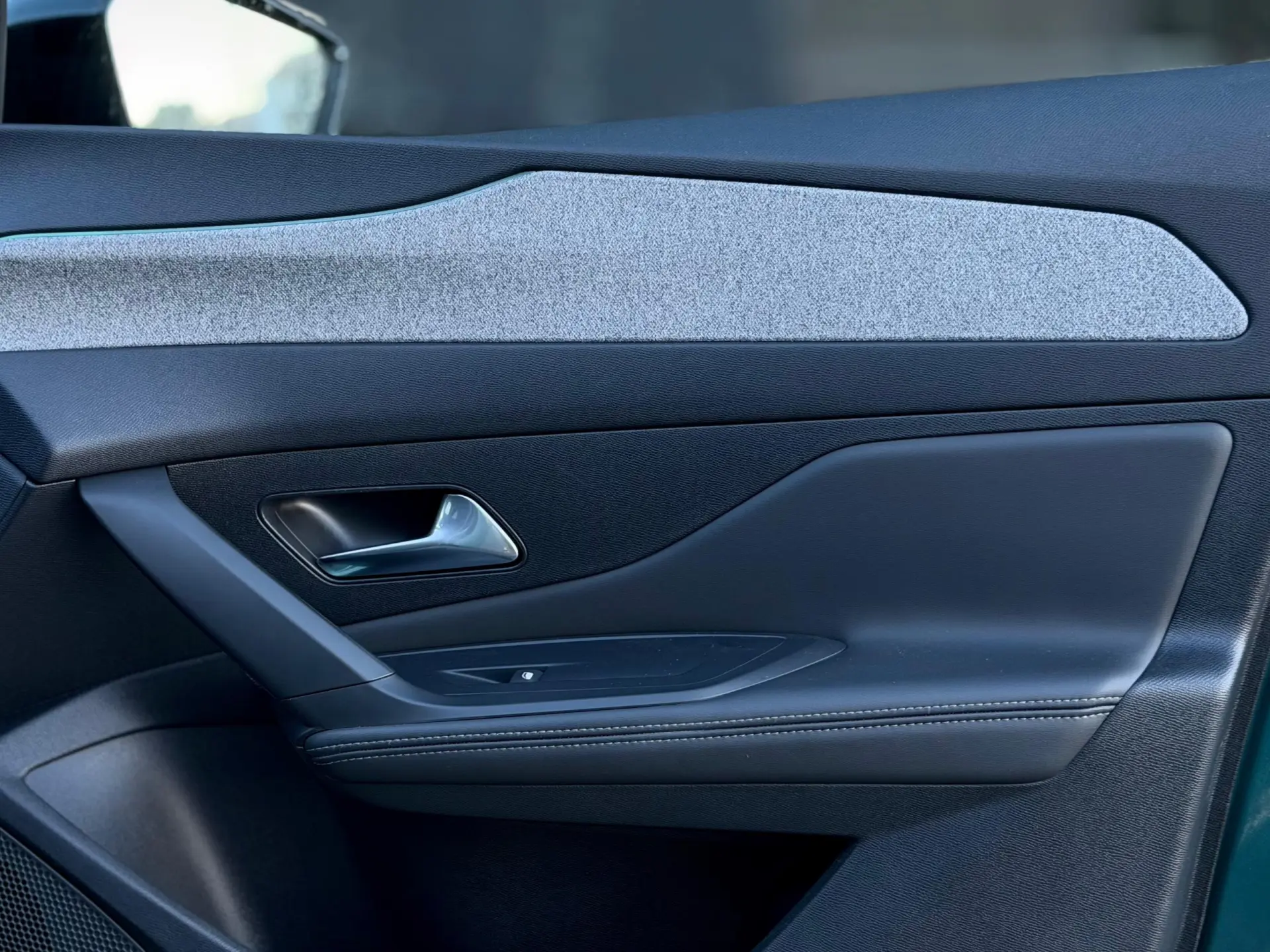 Peugeot 308 SW 1.2 PureTech Allure EAT6 41