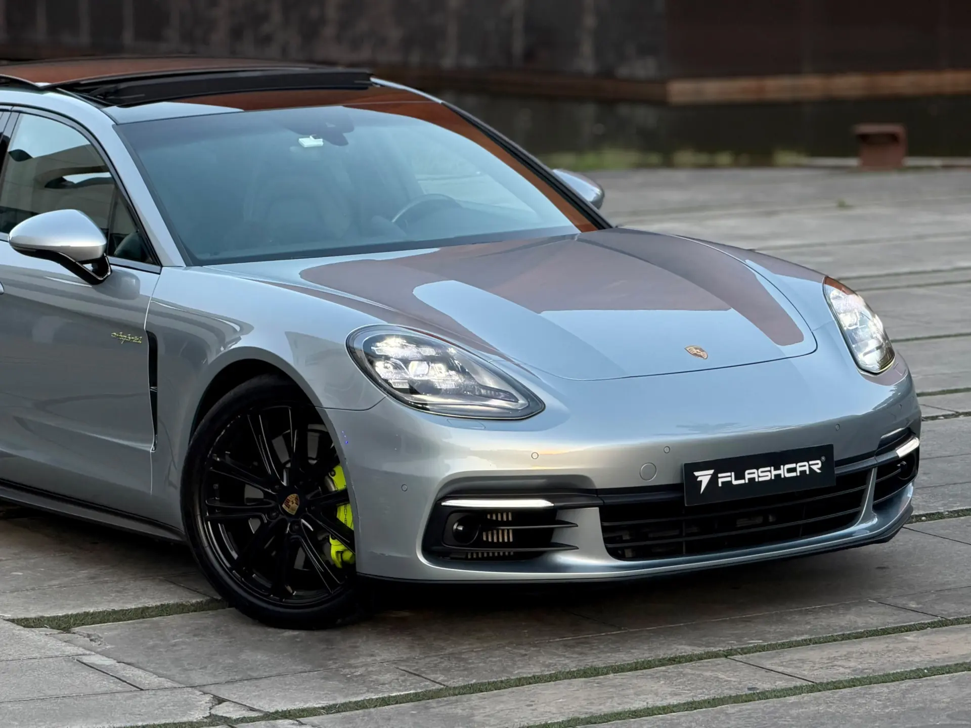 Porsche Panamera 4 E-Hybrid 38