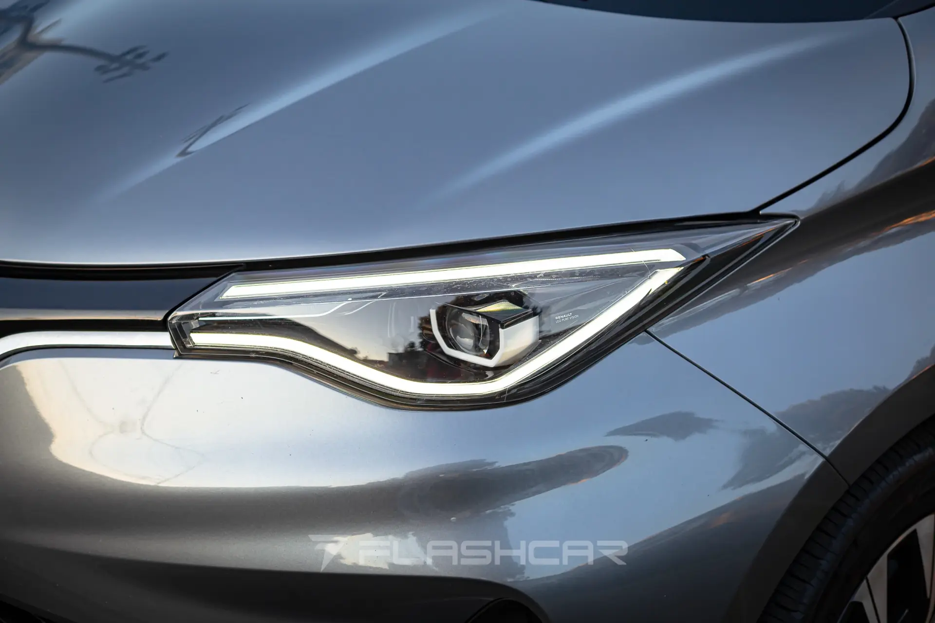 Renault Zoe (c/ Bateria) Z.E. 50 INTENS 13