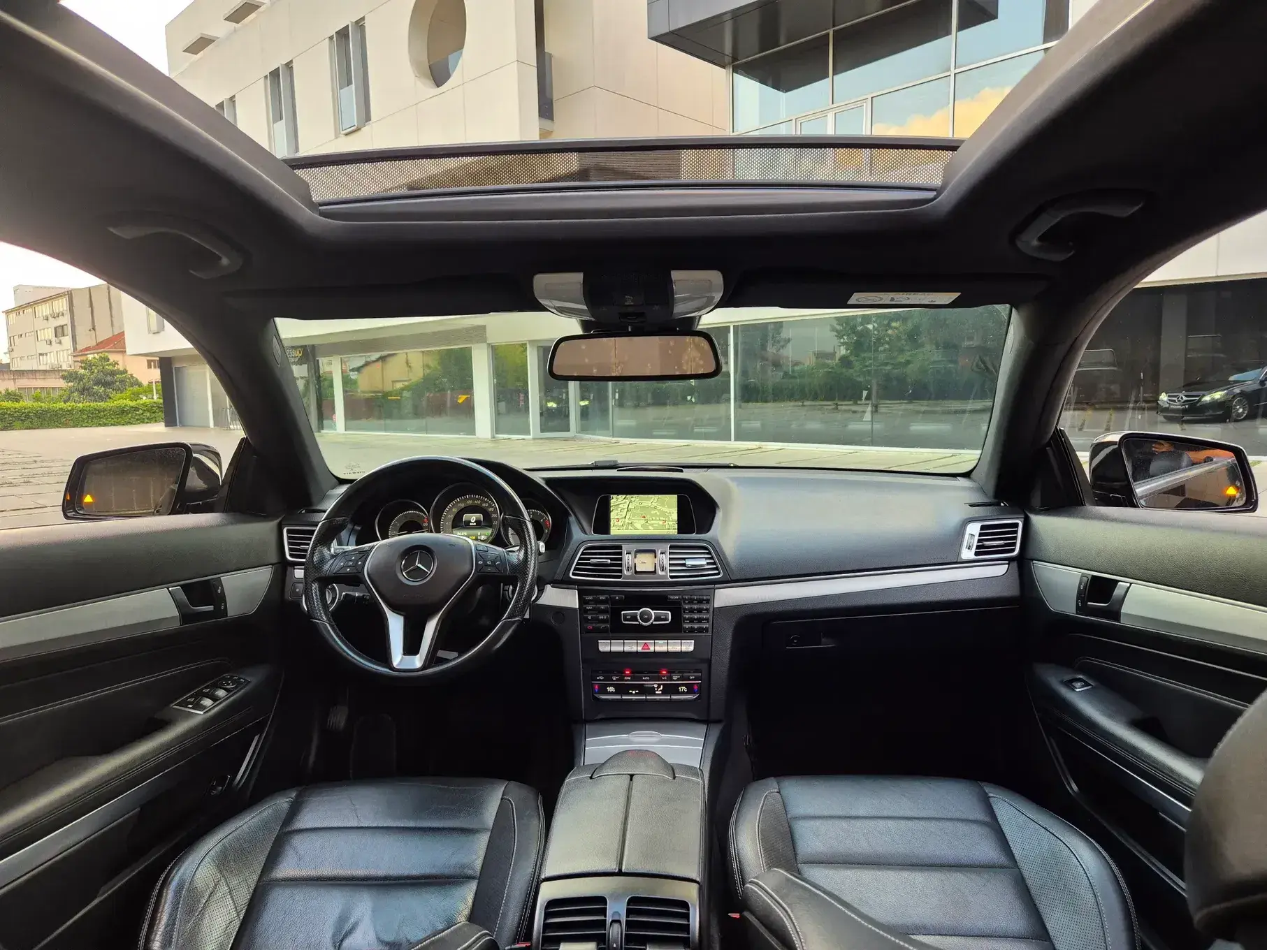 Mercedes-Benz E 220 8