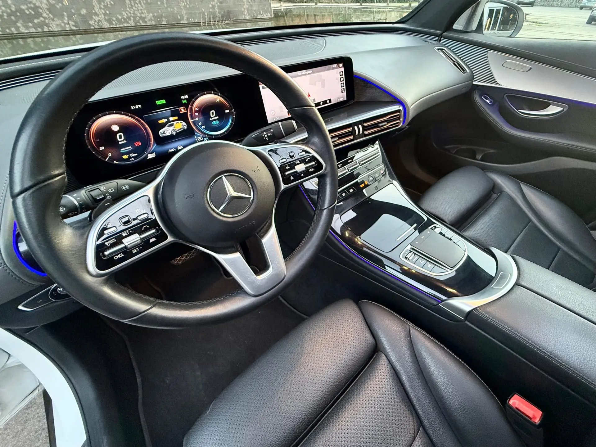 Mercedes-Benz EQC 400 4Matic AMG Line 6
