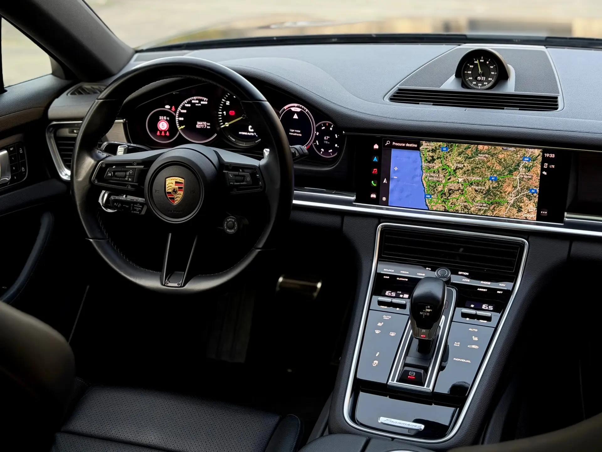 Porsche Panamera Sport Turismo 4 E-Hybrid Platinum Edition PDLS 14