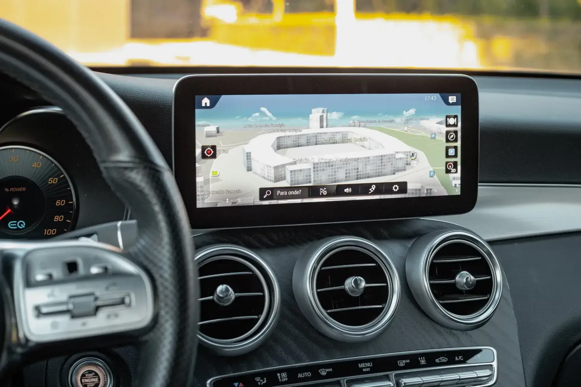 Mercedes-Benz GLC 300 de 4Matic 15