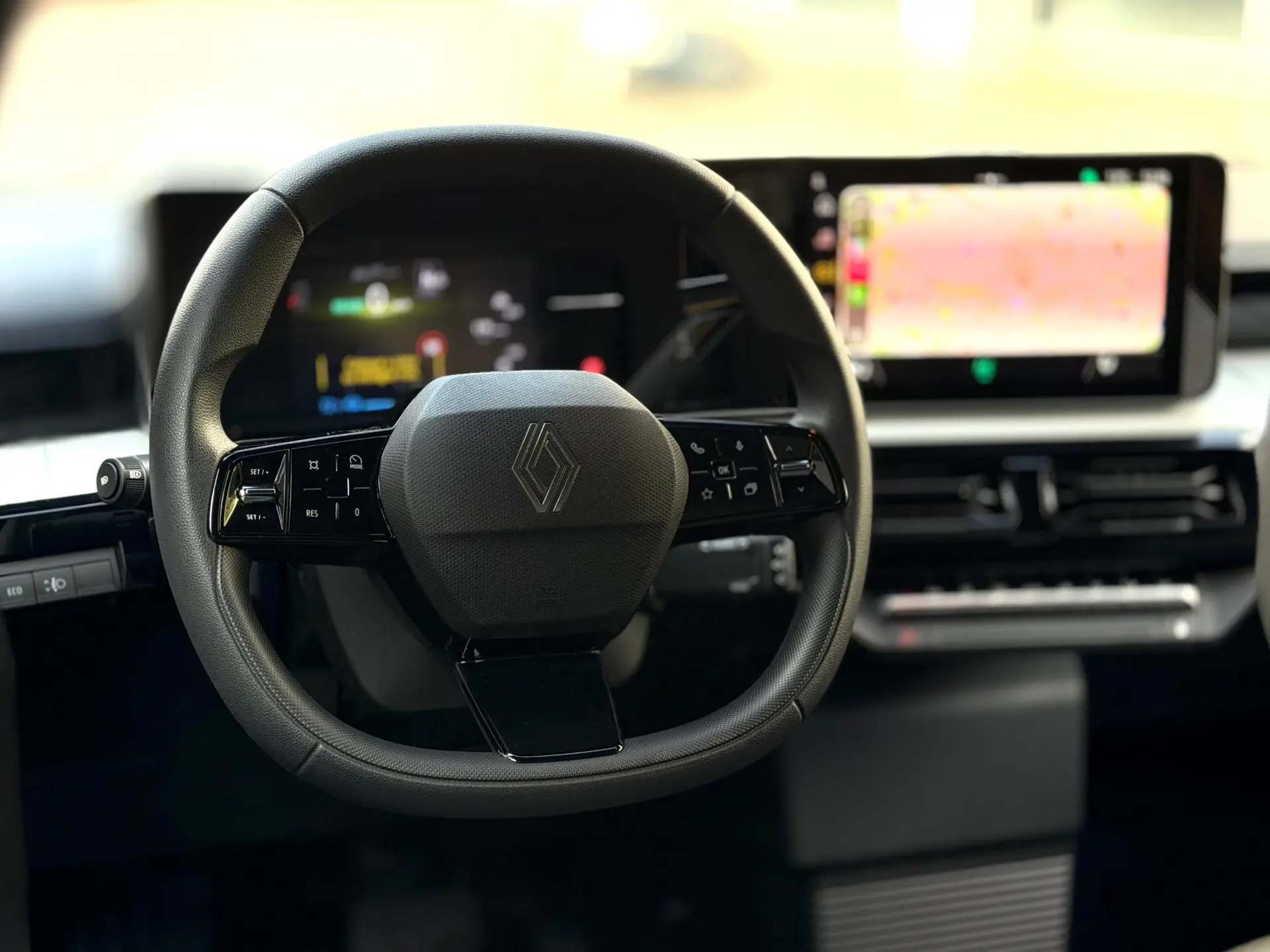 Renault 5 E-Tech 40 kWh Evolution Autonomia Urbana 33