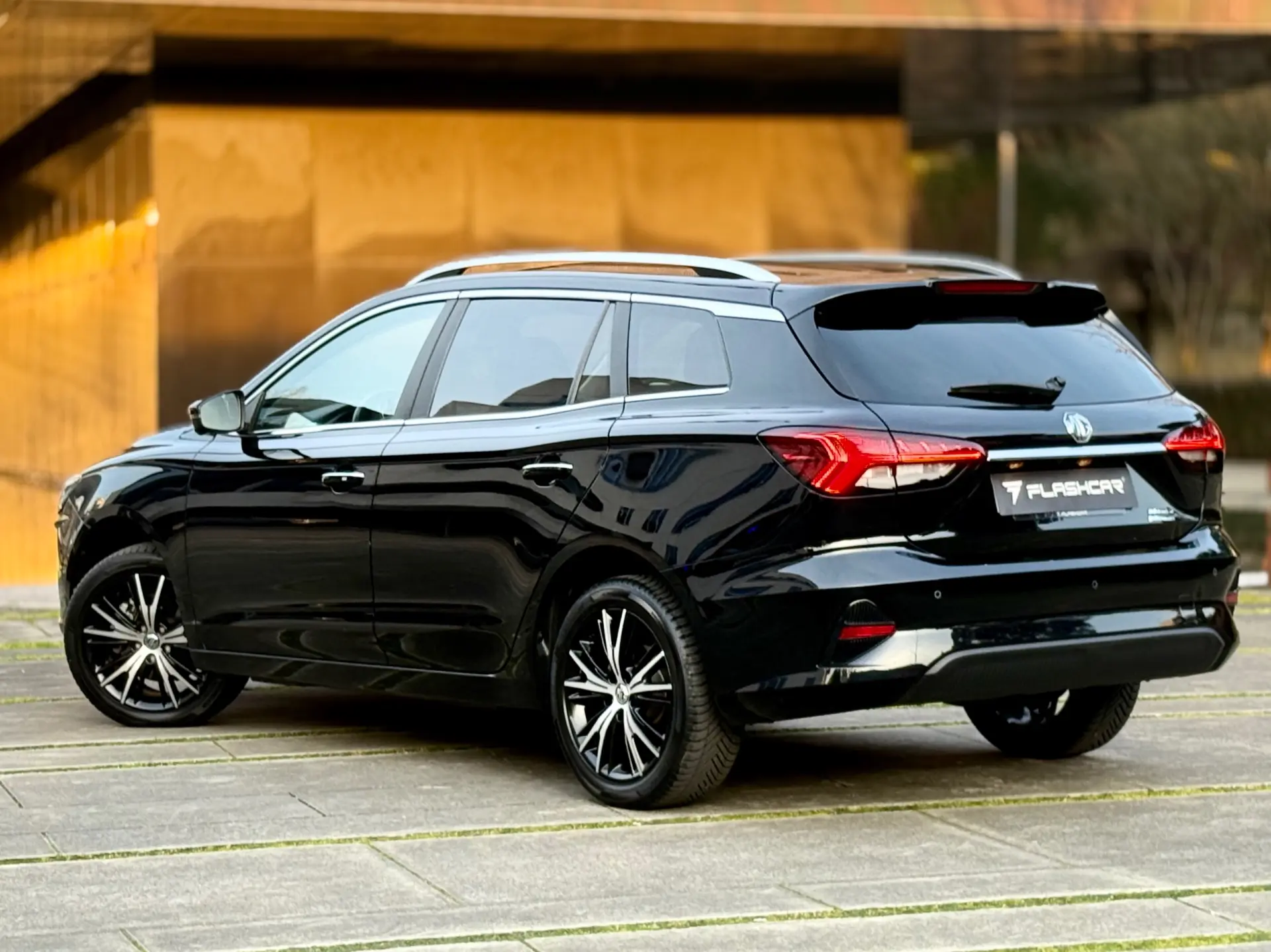 MG MG5 5 Standard Luxury 14