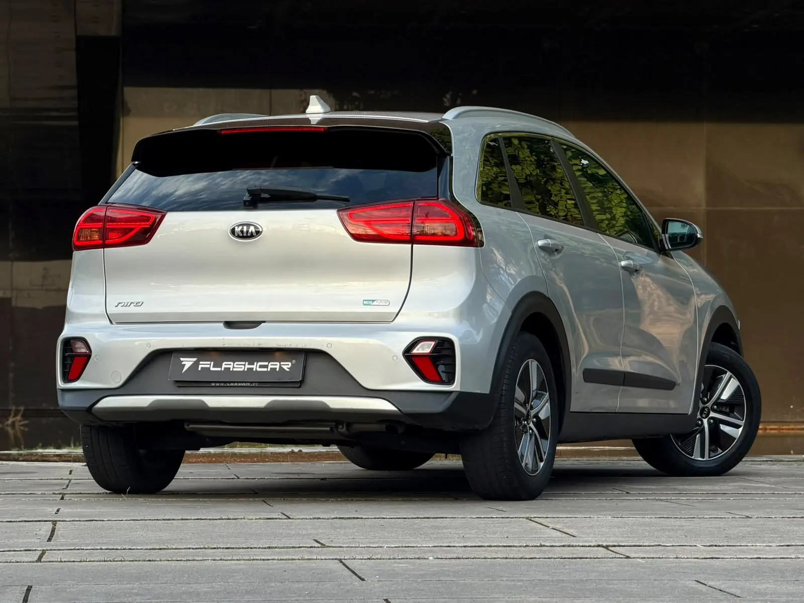 Kia Niro 1.6GDI HEV (Híbrido) TX 27