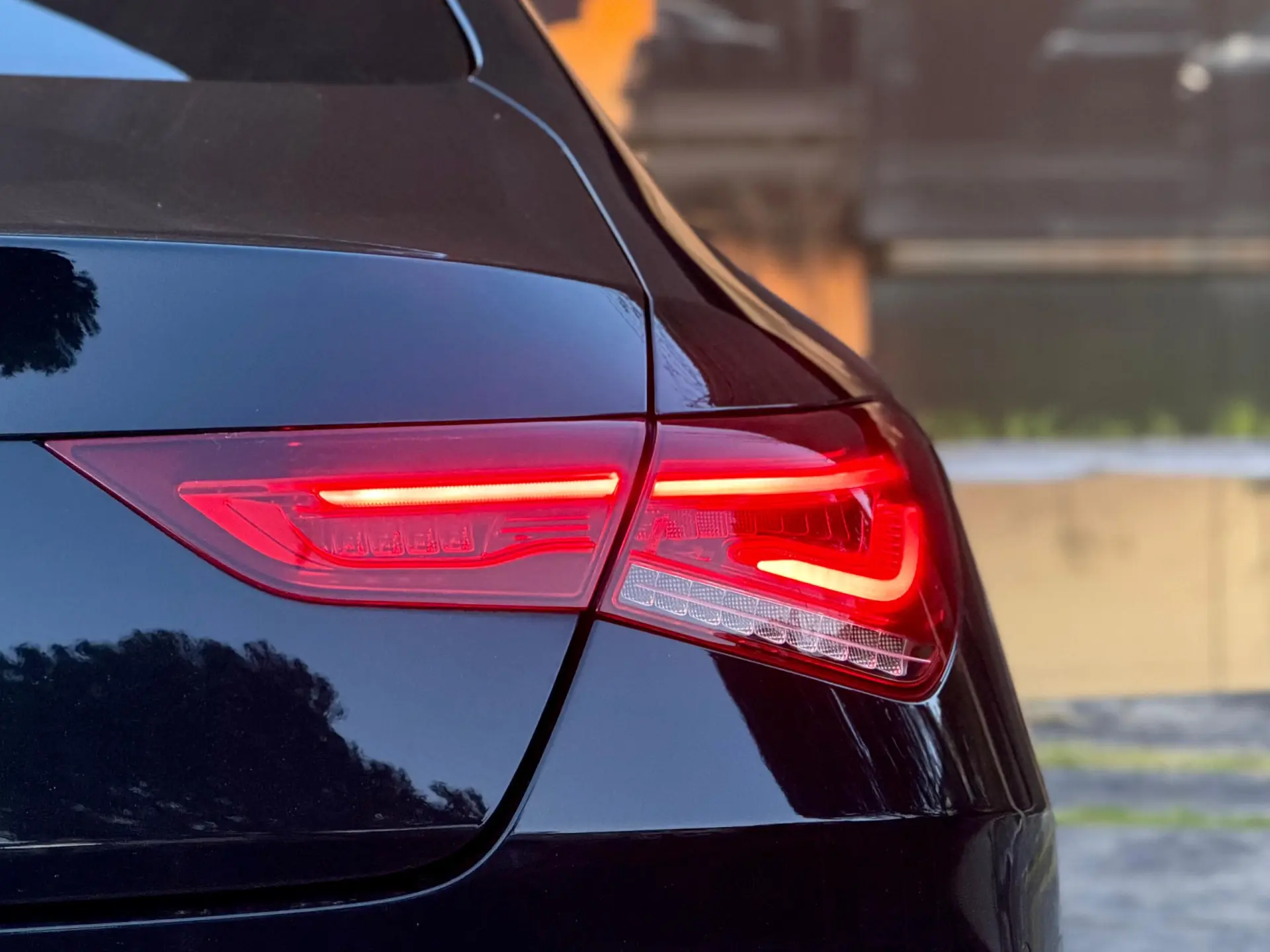 Mercedes-Benz CLA 250 e 8G-DCT AMG Line 27