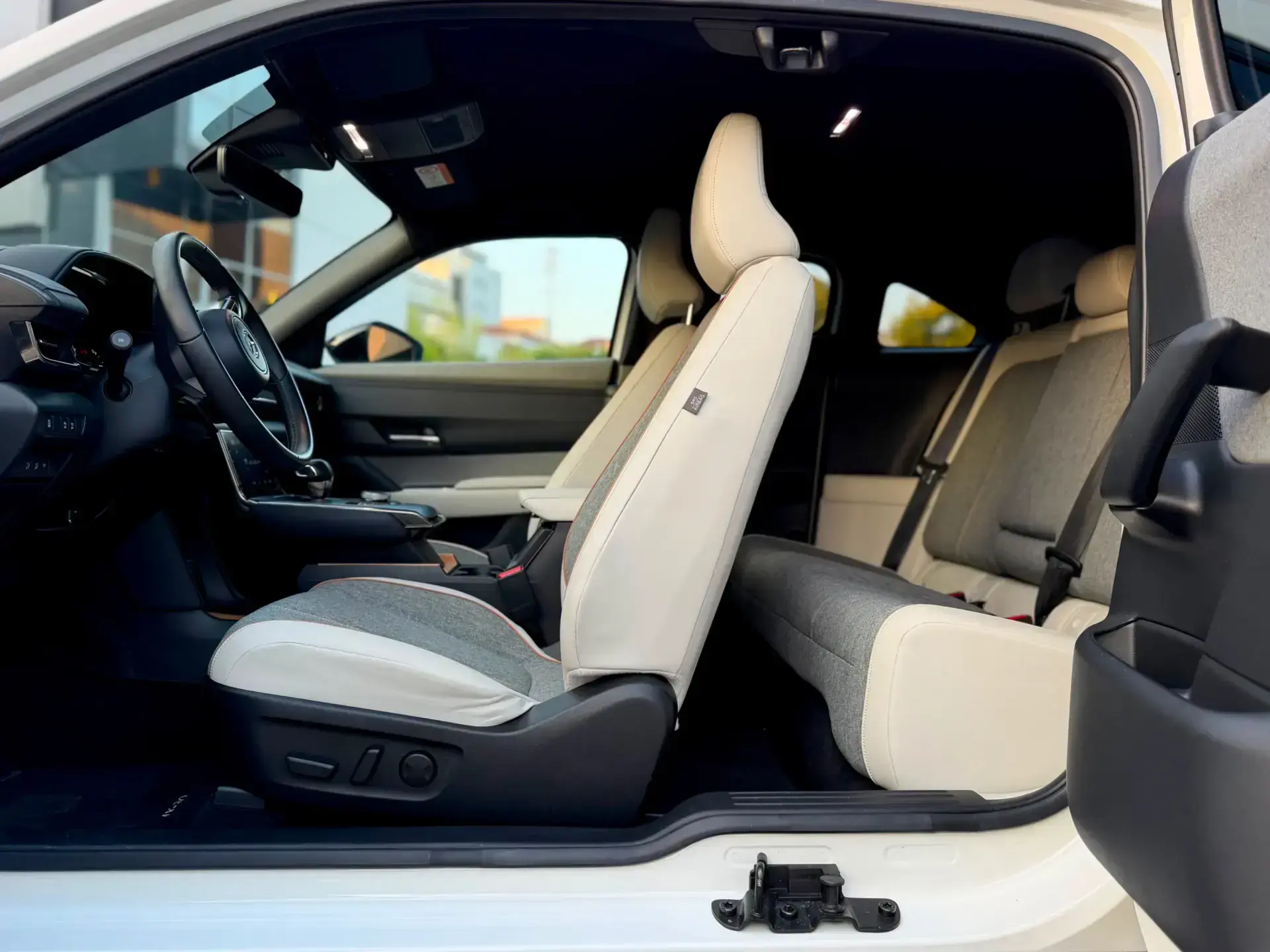 Mazda MX-30 e-SKYACTIV AD`VANTAGE 20