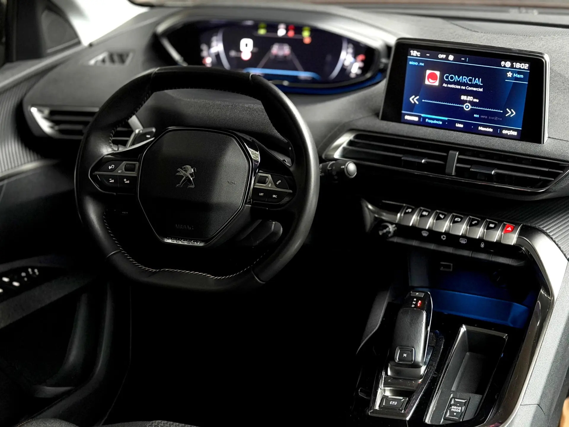 Peugeot 3008 1.2 PureTech Allure Pack EAT8 29