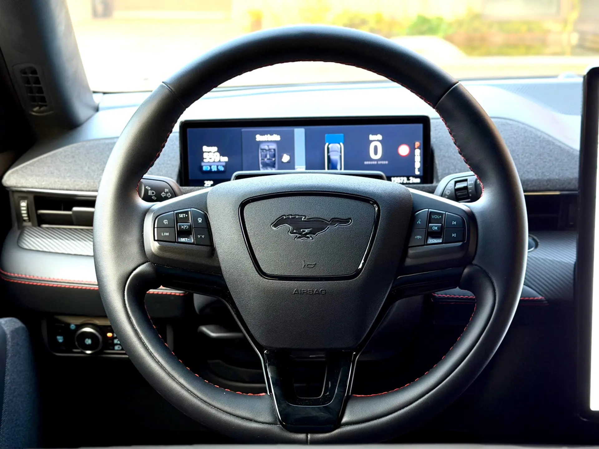 Ford Mustang Mach-E 98.7 kWh Premium 5