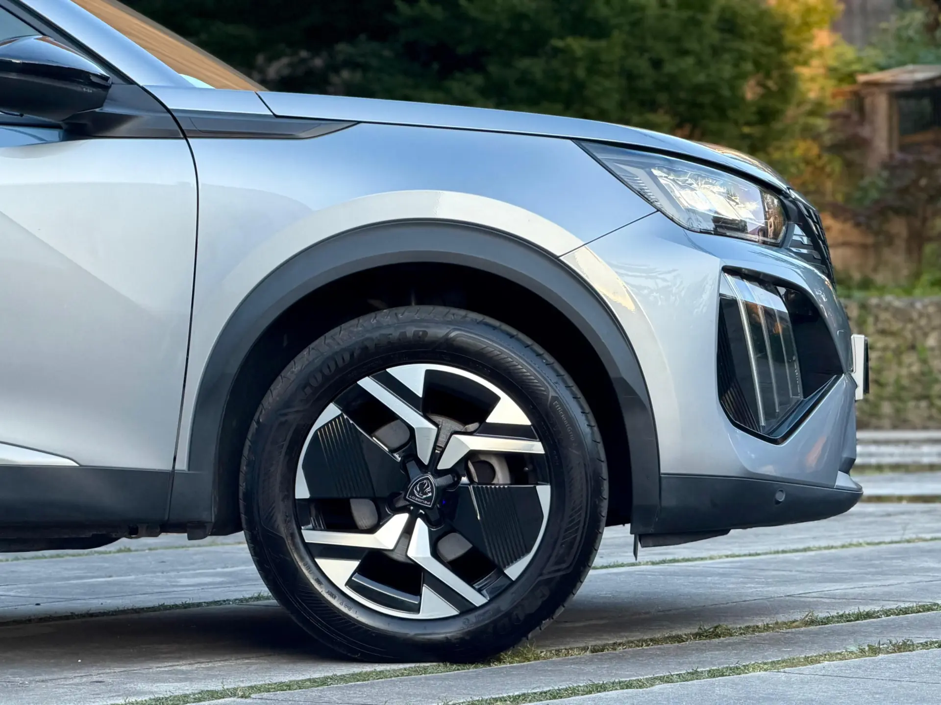 Peugeot 2008 1.2 PureTech Allure Pack 15