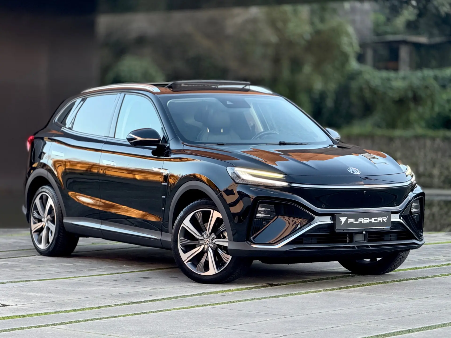 MG Marvel R 70 kWh AWD Performance 1