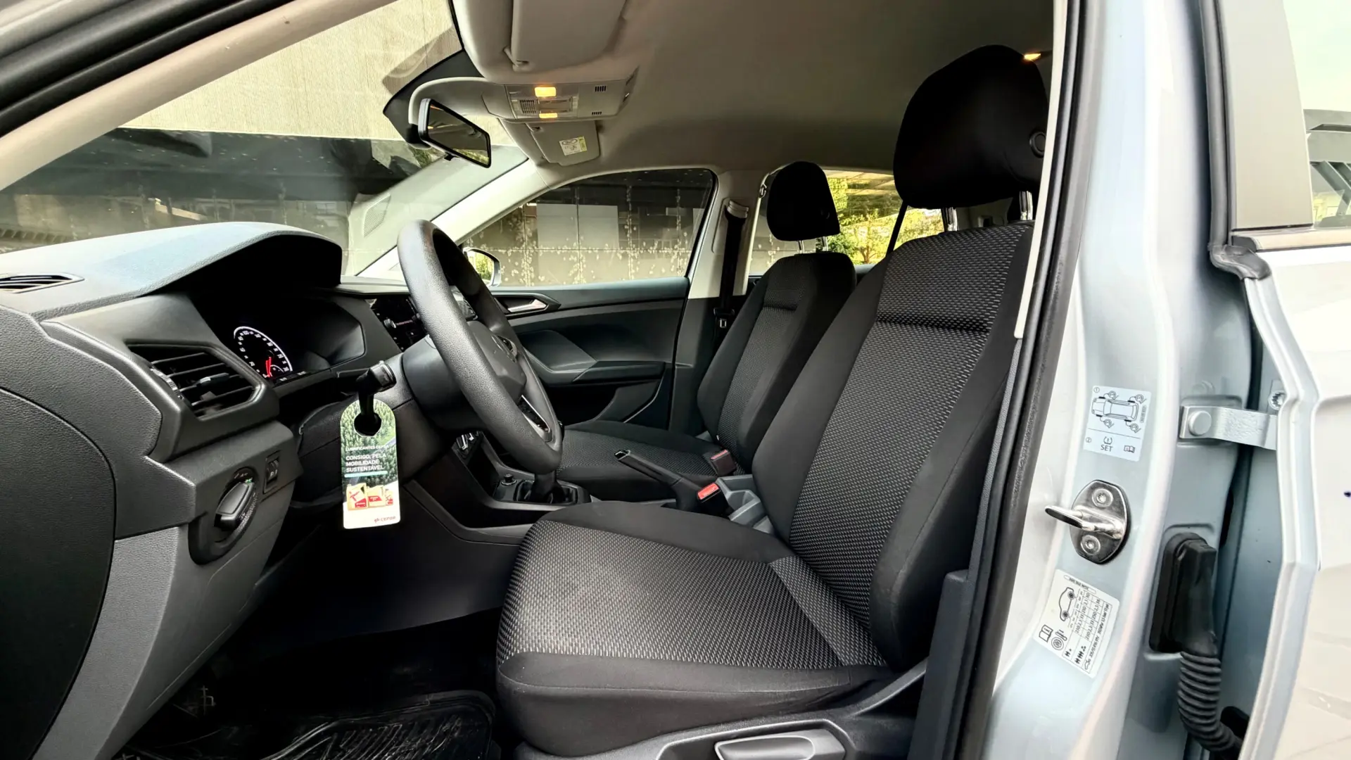 Volkswagen T-Cross 1.0 STI Life 95cv 9