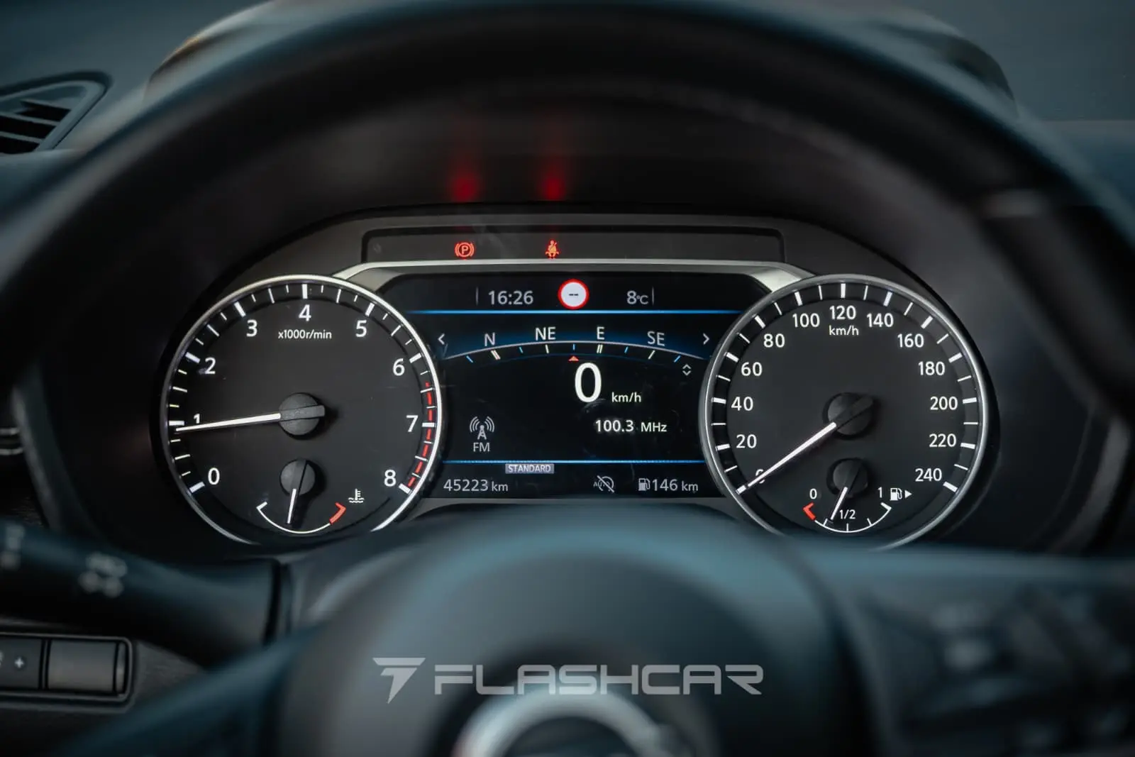 Nissan Juke 1.0 DIG-T N-Design Black 3