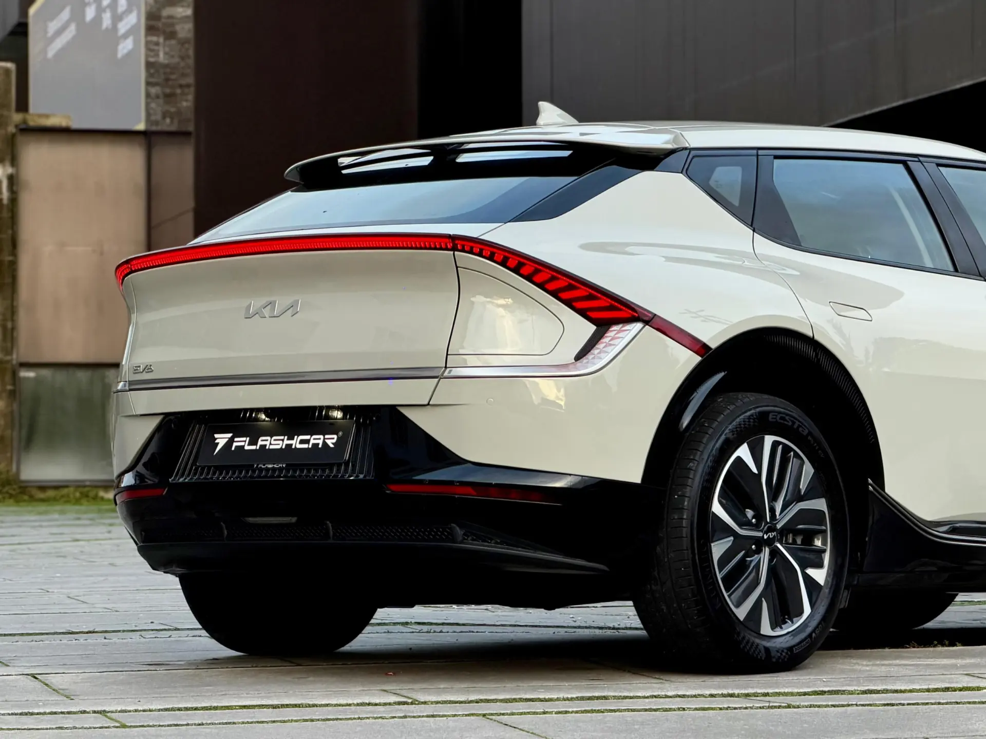 Kia EV6 77.4 kWh Tech 30