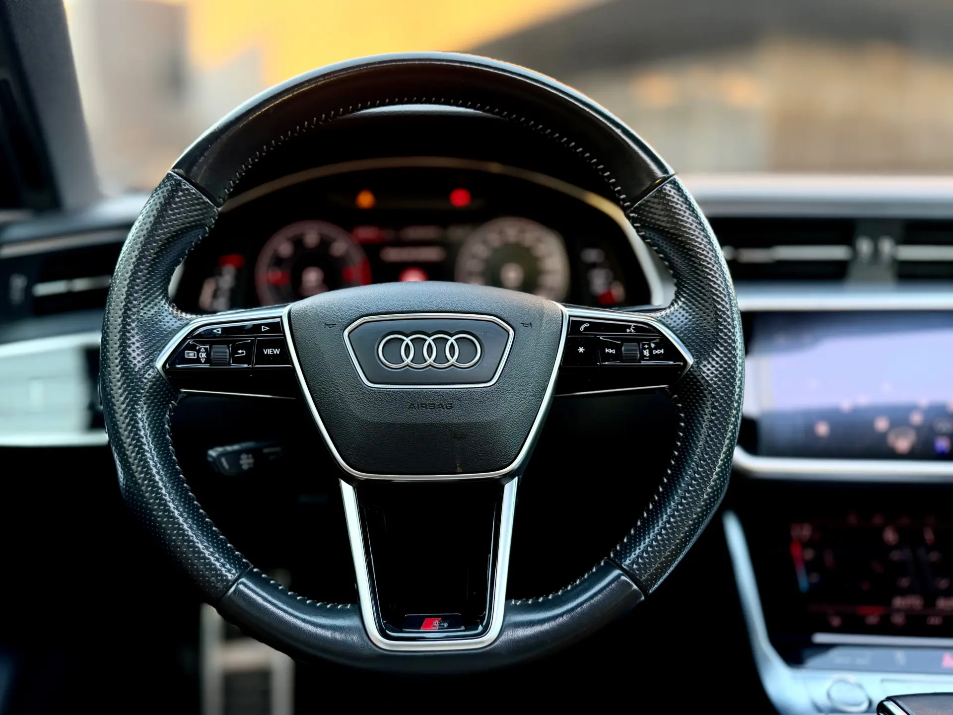 Audi A6 Avant 40 TDI S line S tronic 11