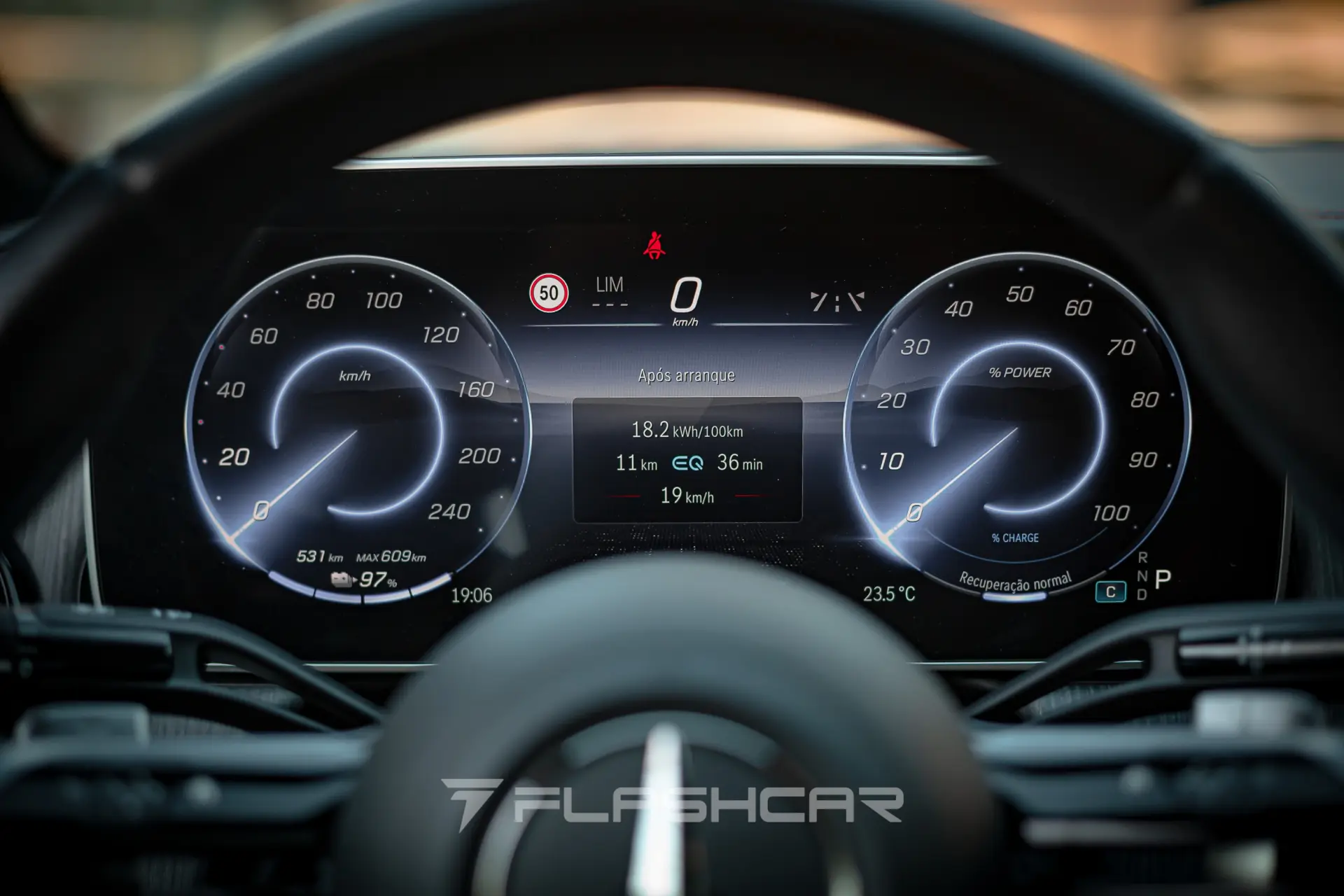 Mercedes-Benz EQE 300 AMG LINE 18