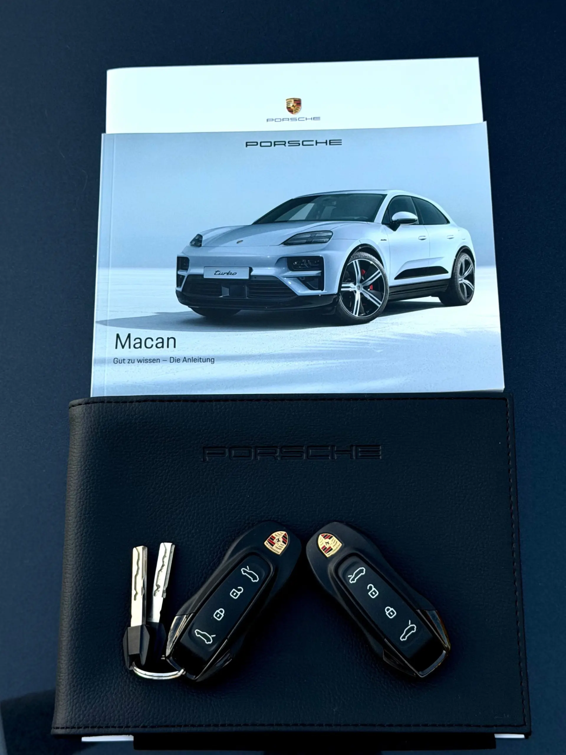Porsche Macan Electric 4
