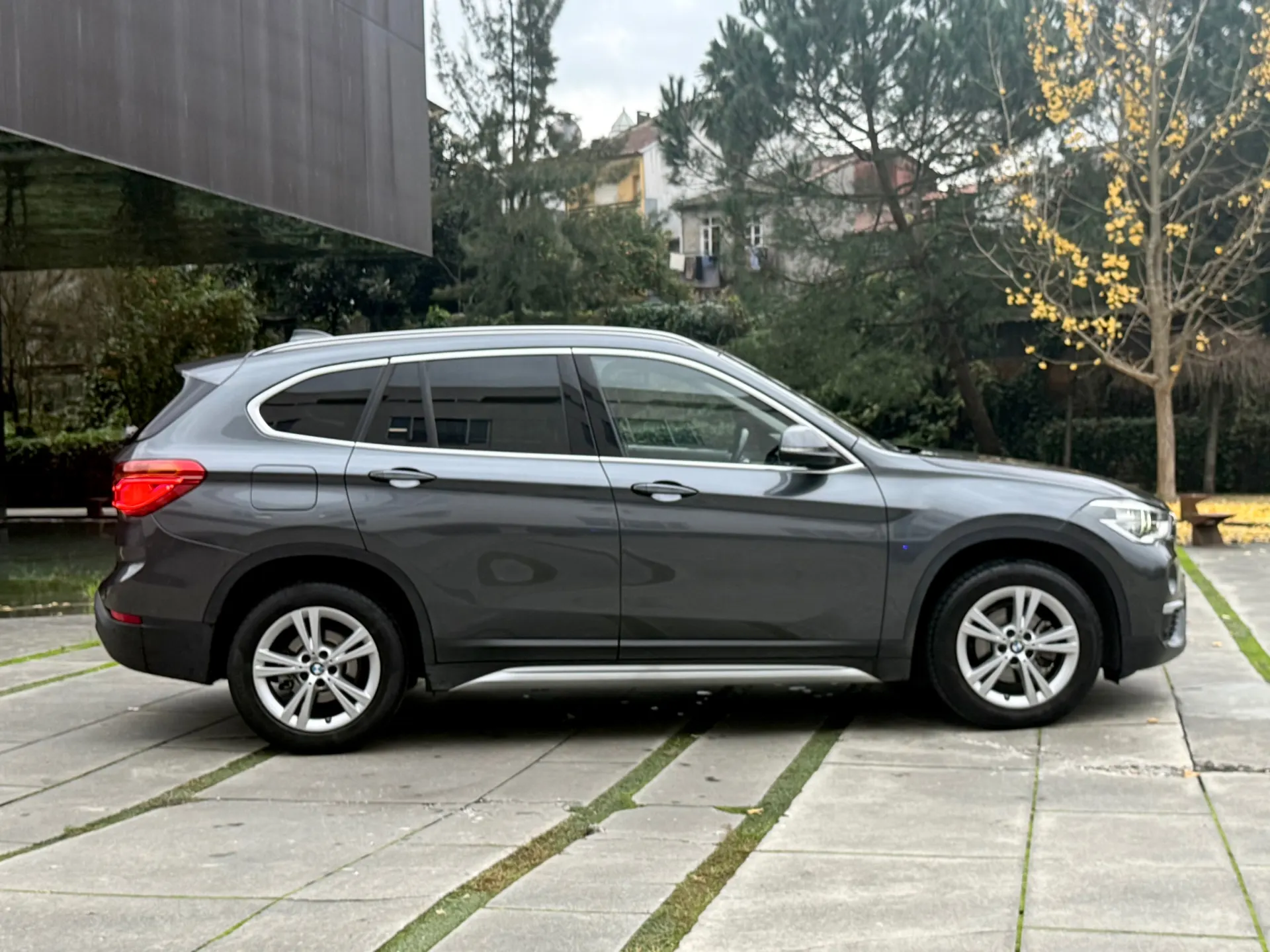 BMW X1 16 d sDrive xLine Auto 12