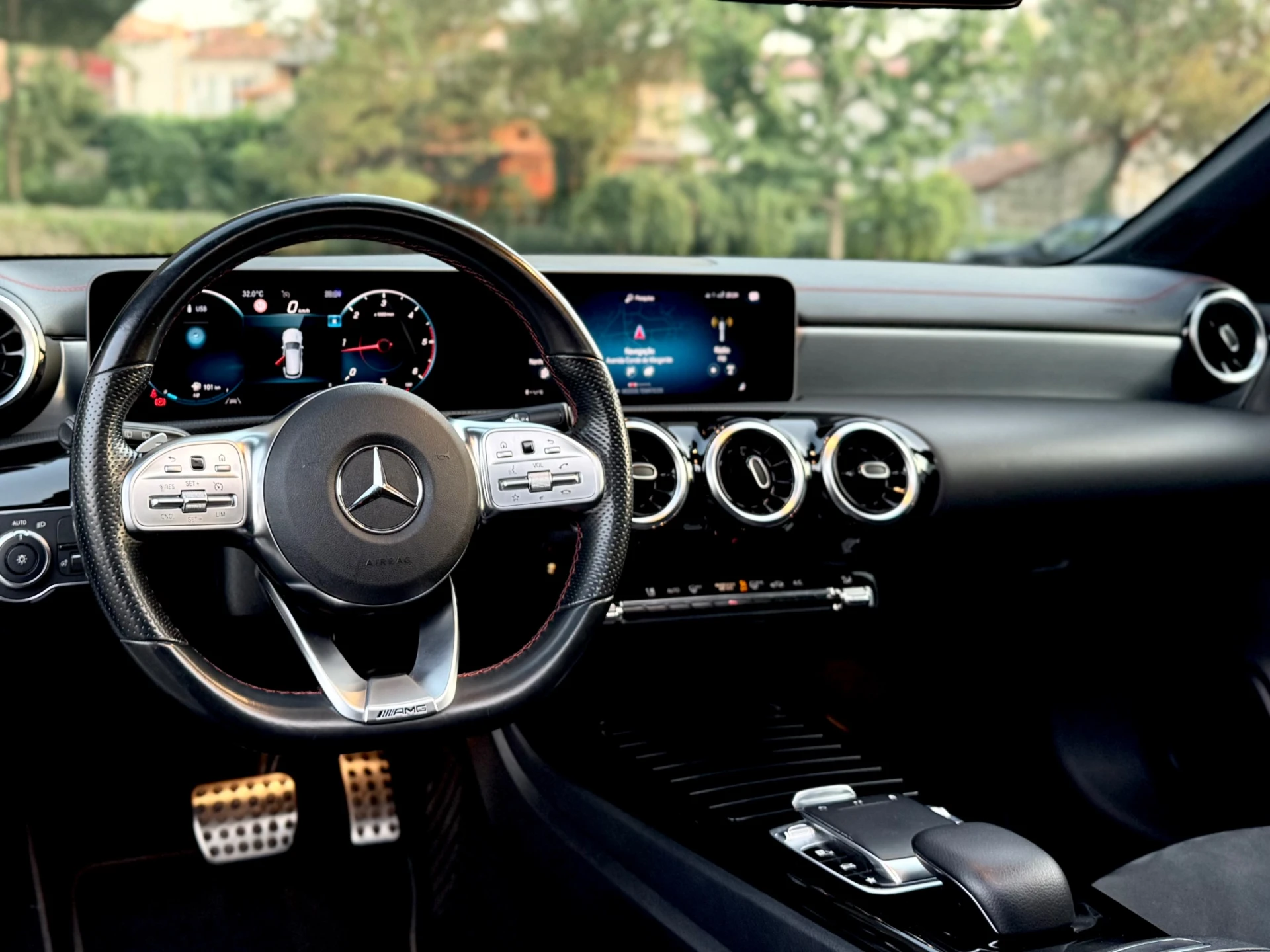 Mercedes-Benz CLA 200 AMG LOOK 35AMG 3