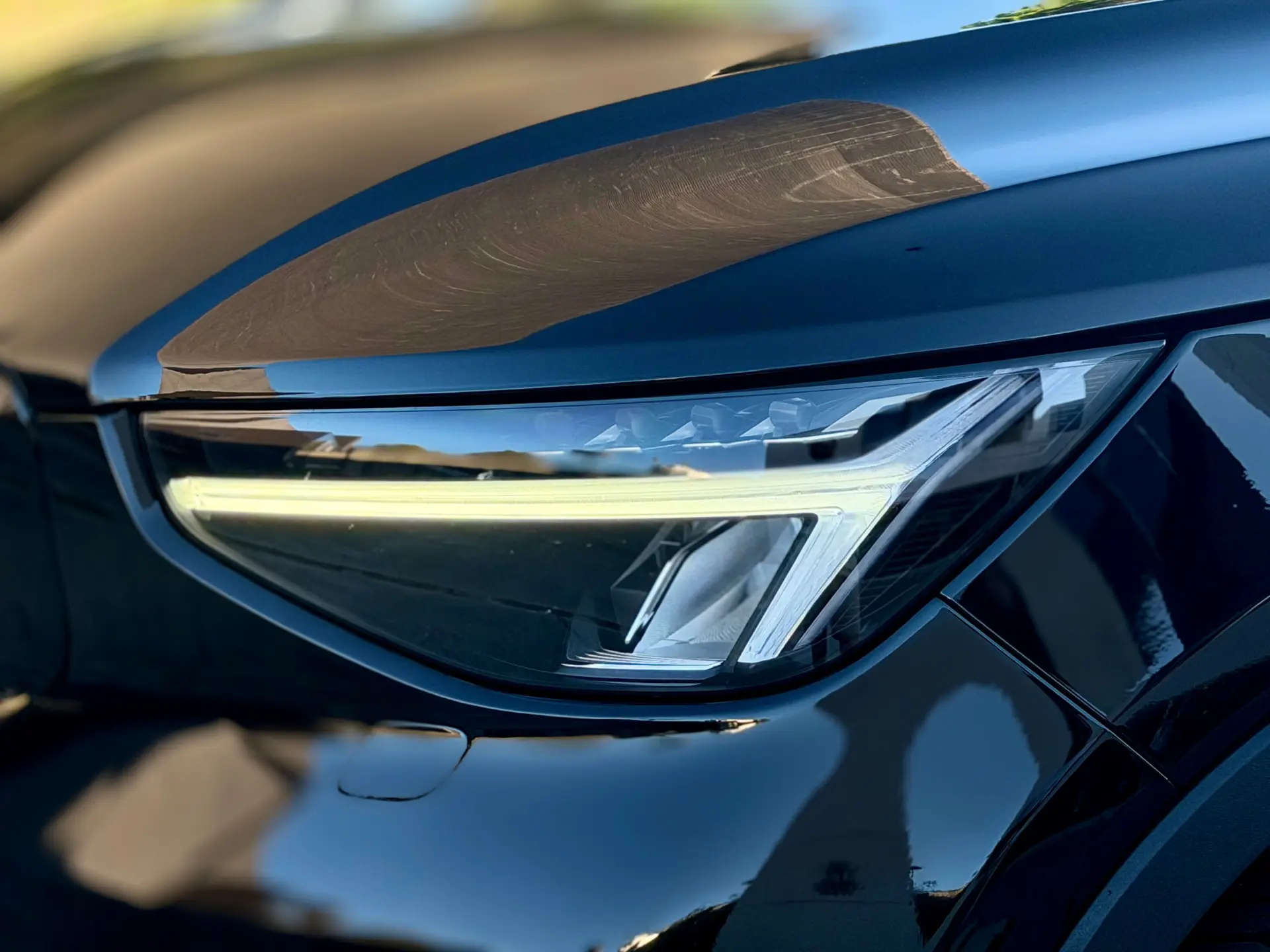 Volvo C40 Recharge 82 kWh Single M. Extended Range RWD Ultimate 14