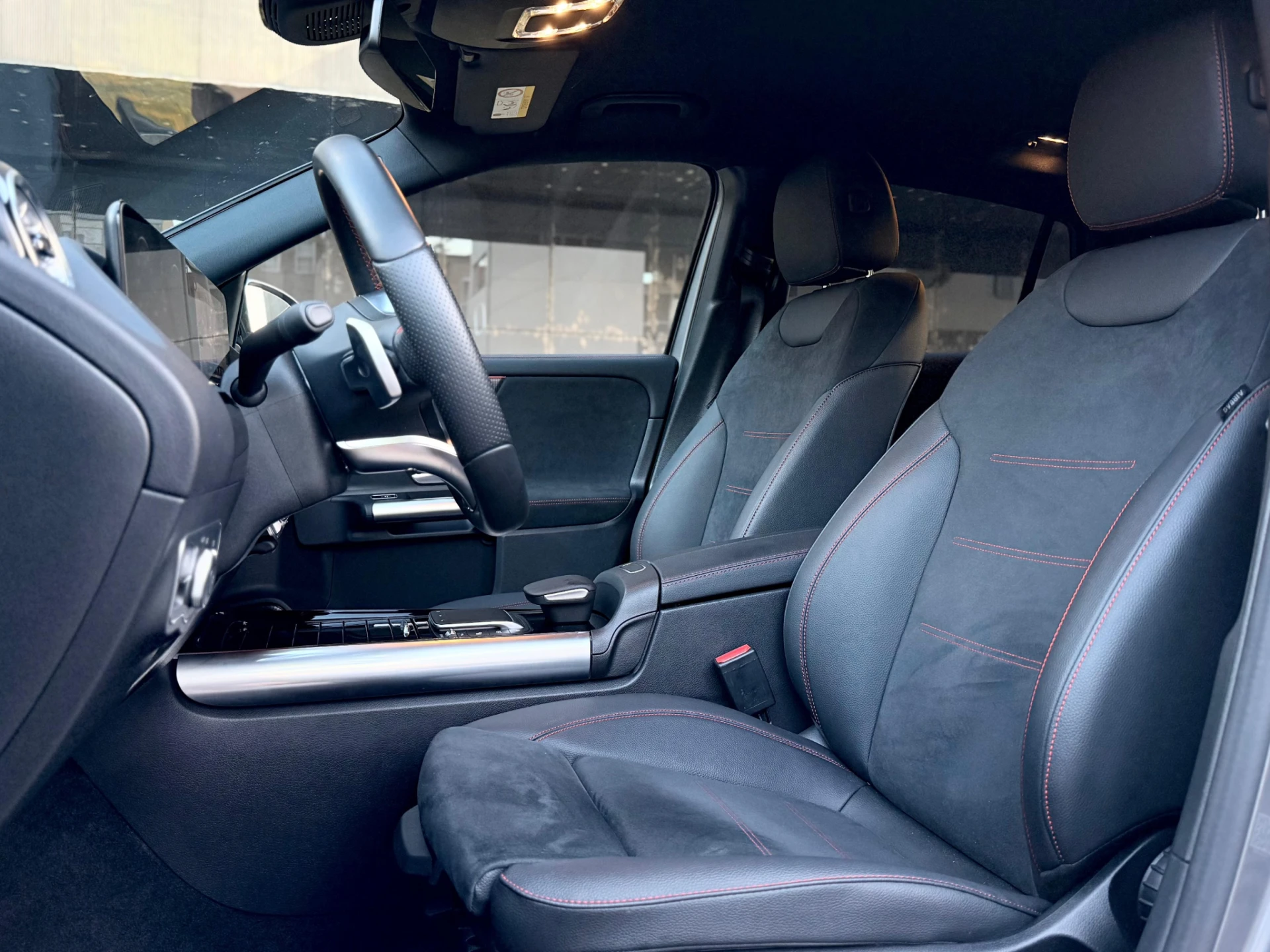 Mercedes-Benz EQA 300 4Matic AMG Line 23