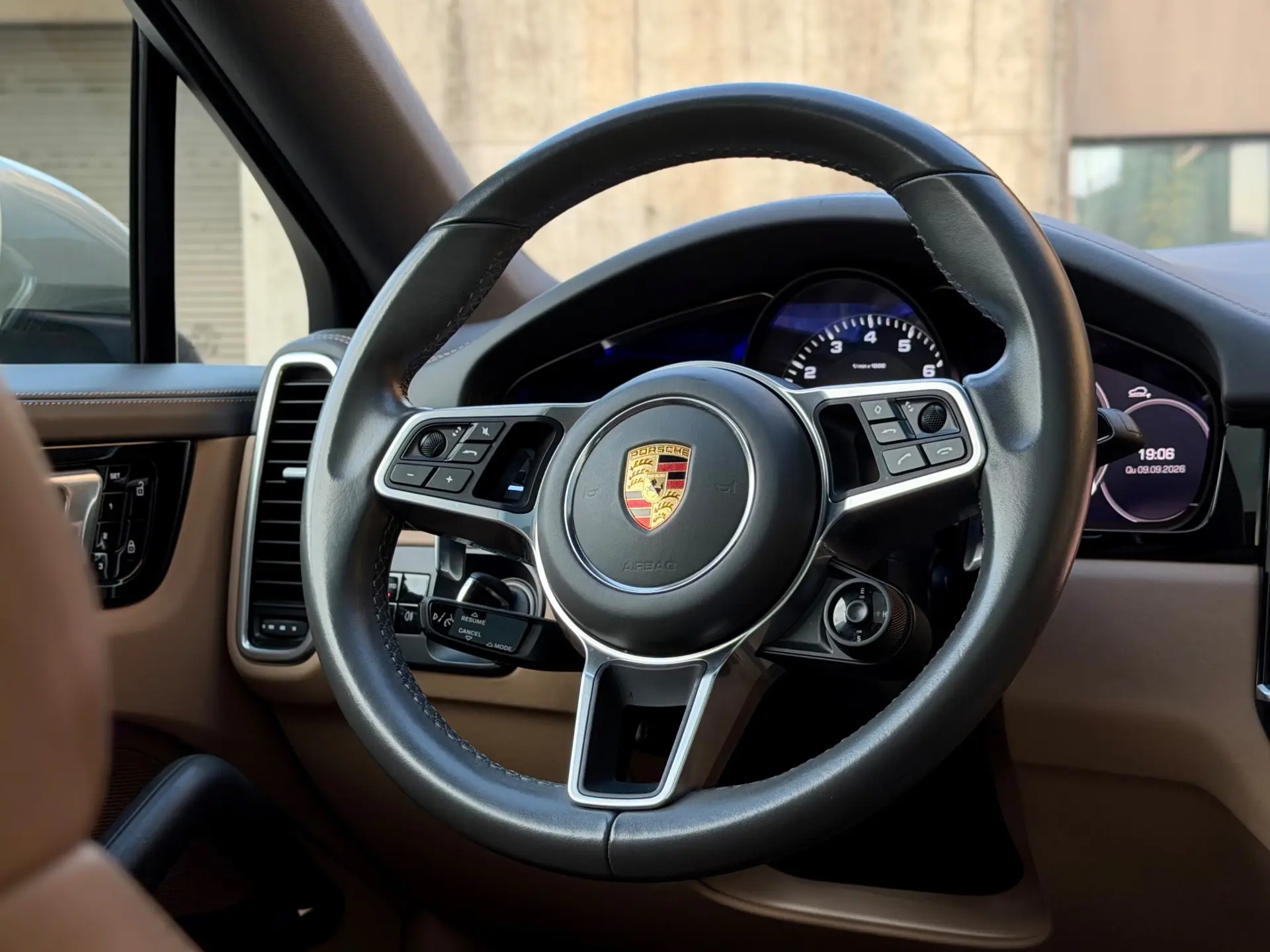 Porsche Cayenne Coupé E-Hybrid Platinum Edition 29