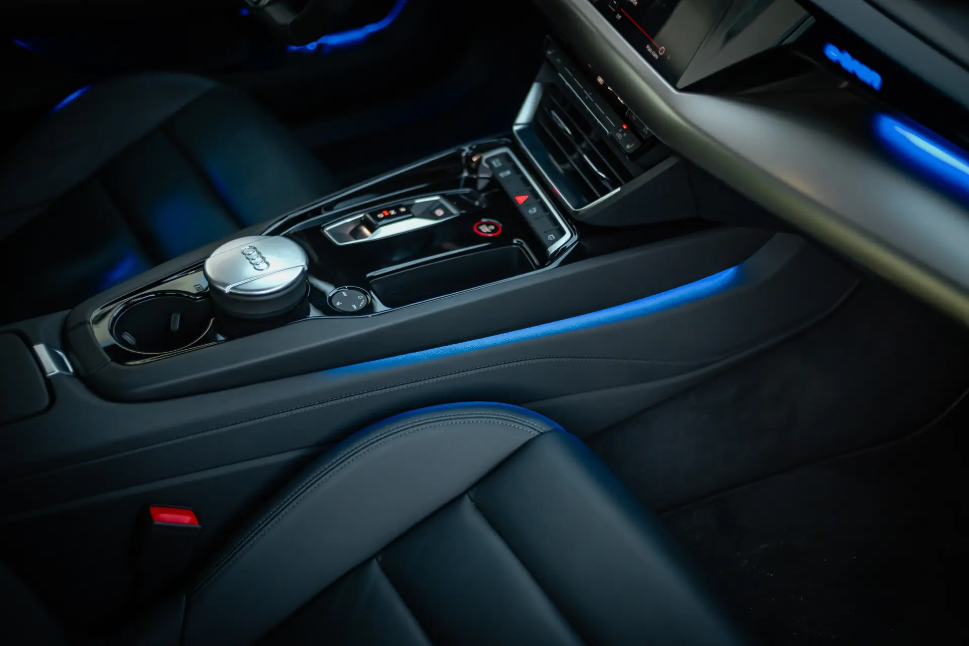 Audi e-tron GT quattro 14