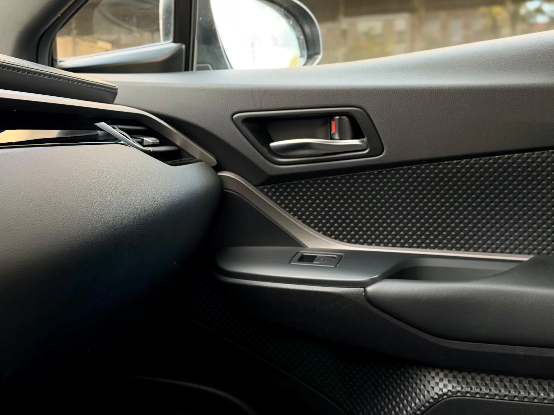 Toyota C-HR 1.8 Hybrid Exclusive 22