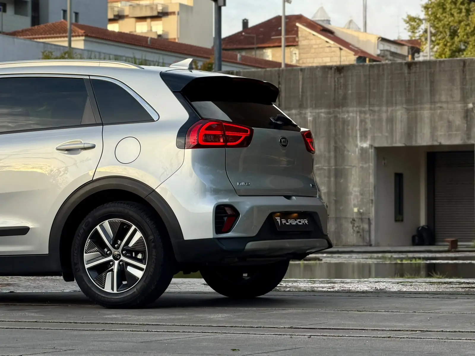 Kia Niro 1.6GDI HEV (Híbrido) TX 32