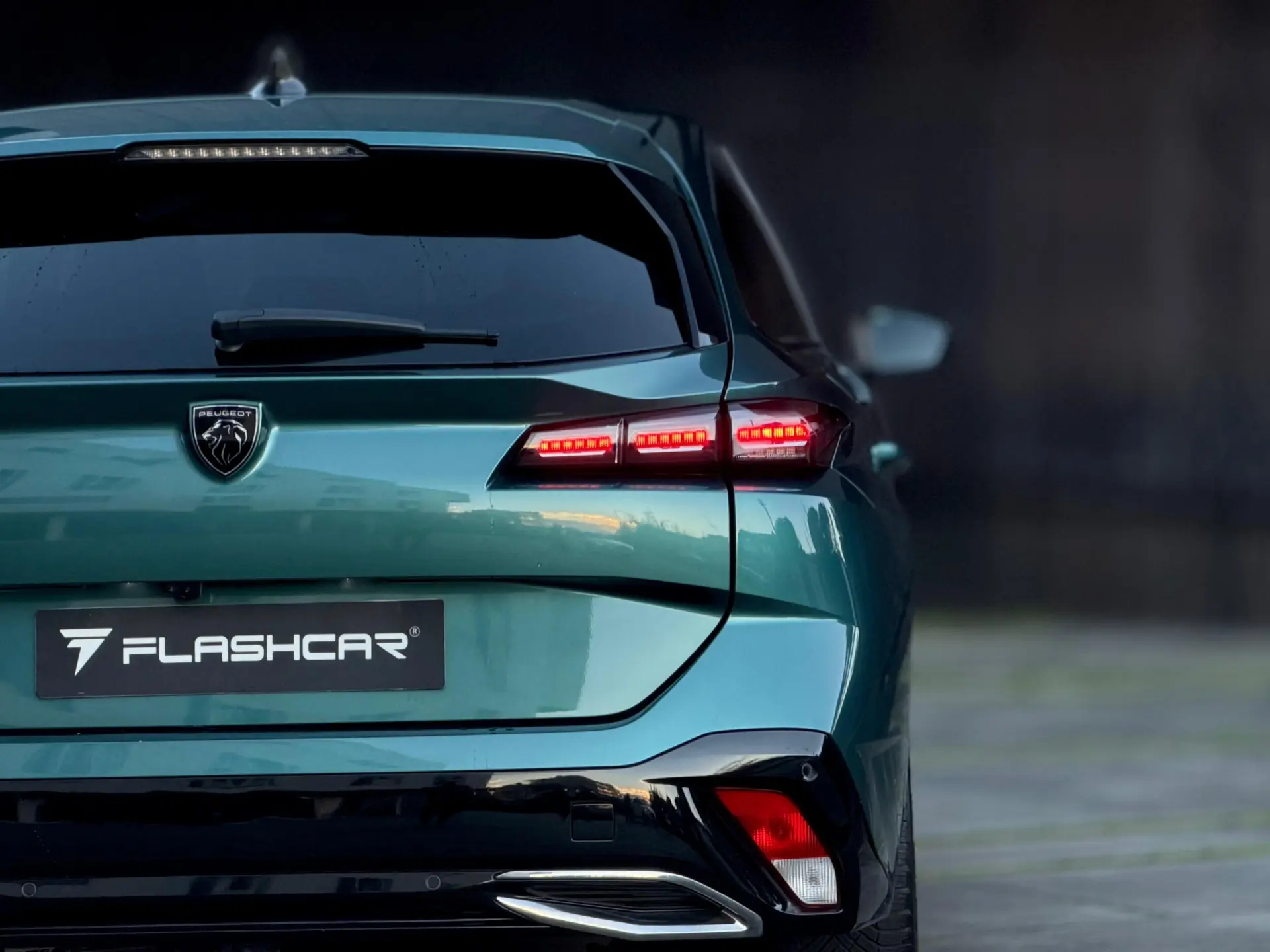 Peugeot 308 SW 1.2 PureTech Allure EAT6 11