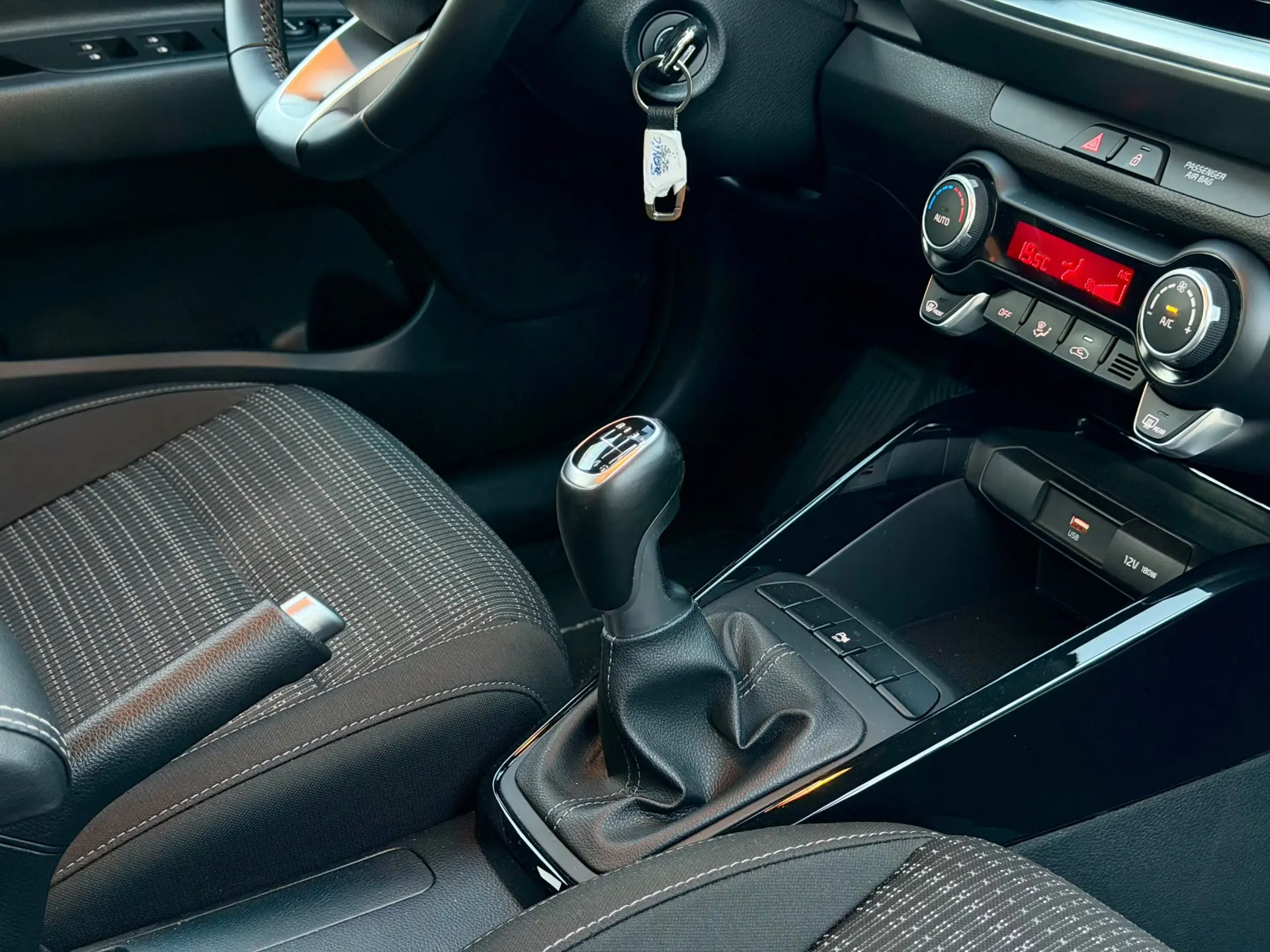 Kia Stonic Drive 24