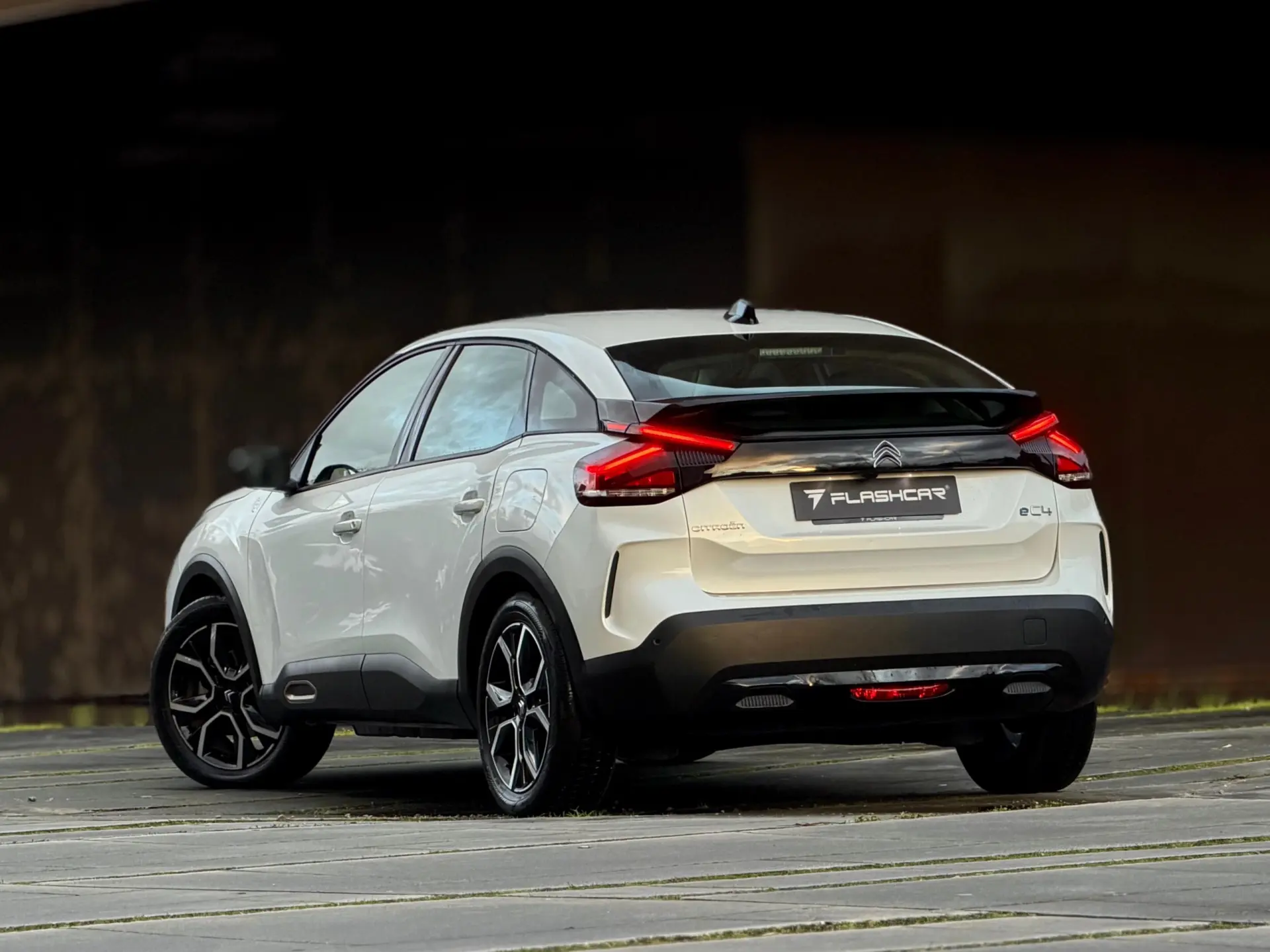 Citroën e-C4 C-Series 9