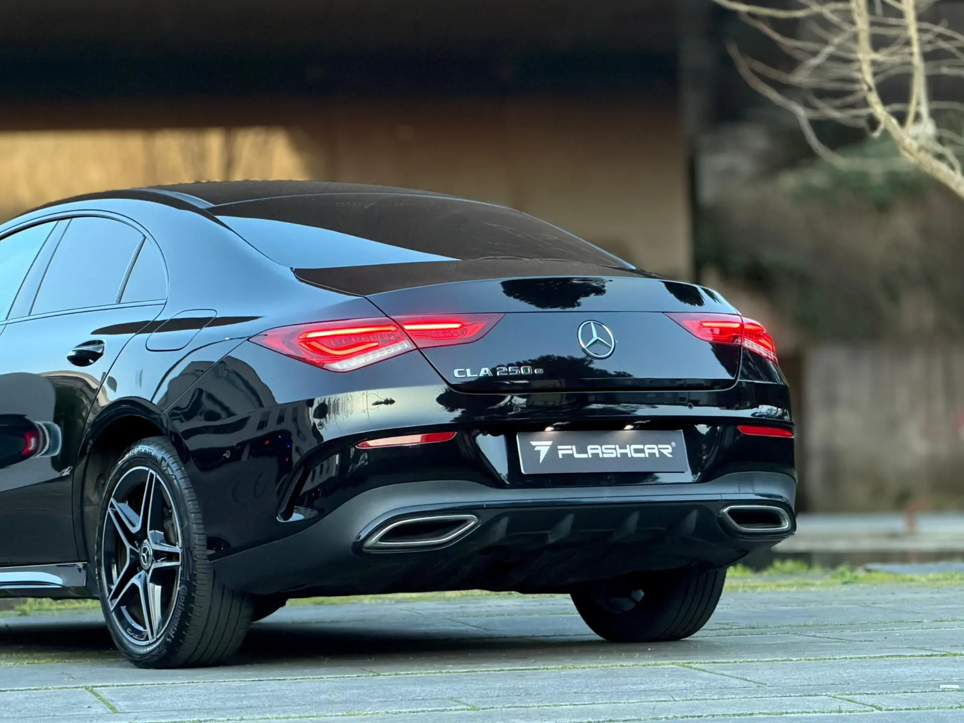 Mercedes-Benz CLA 250 e 8G-DCT AMG Line 28