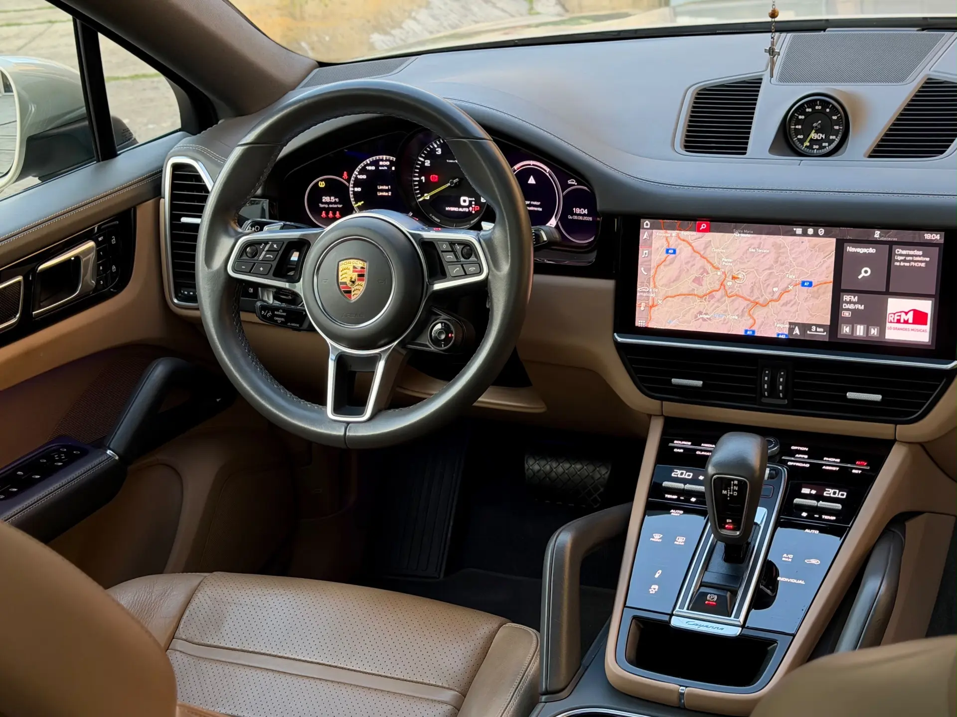 Porsche Cayenne Coupé E-Hybrid Platinum Edition 20