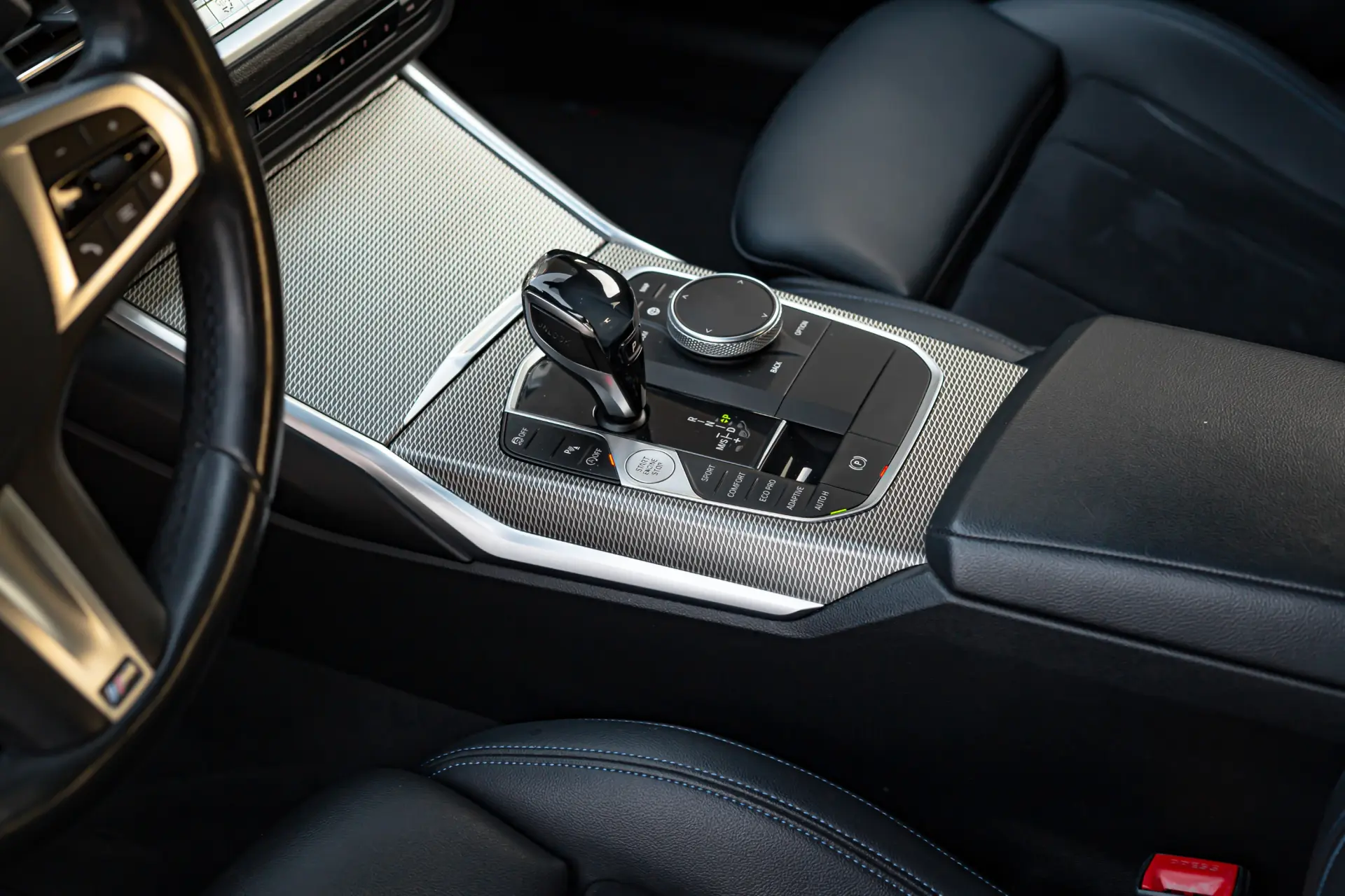 BMW 320 d Pack M Auto 11