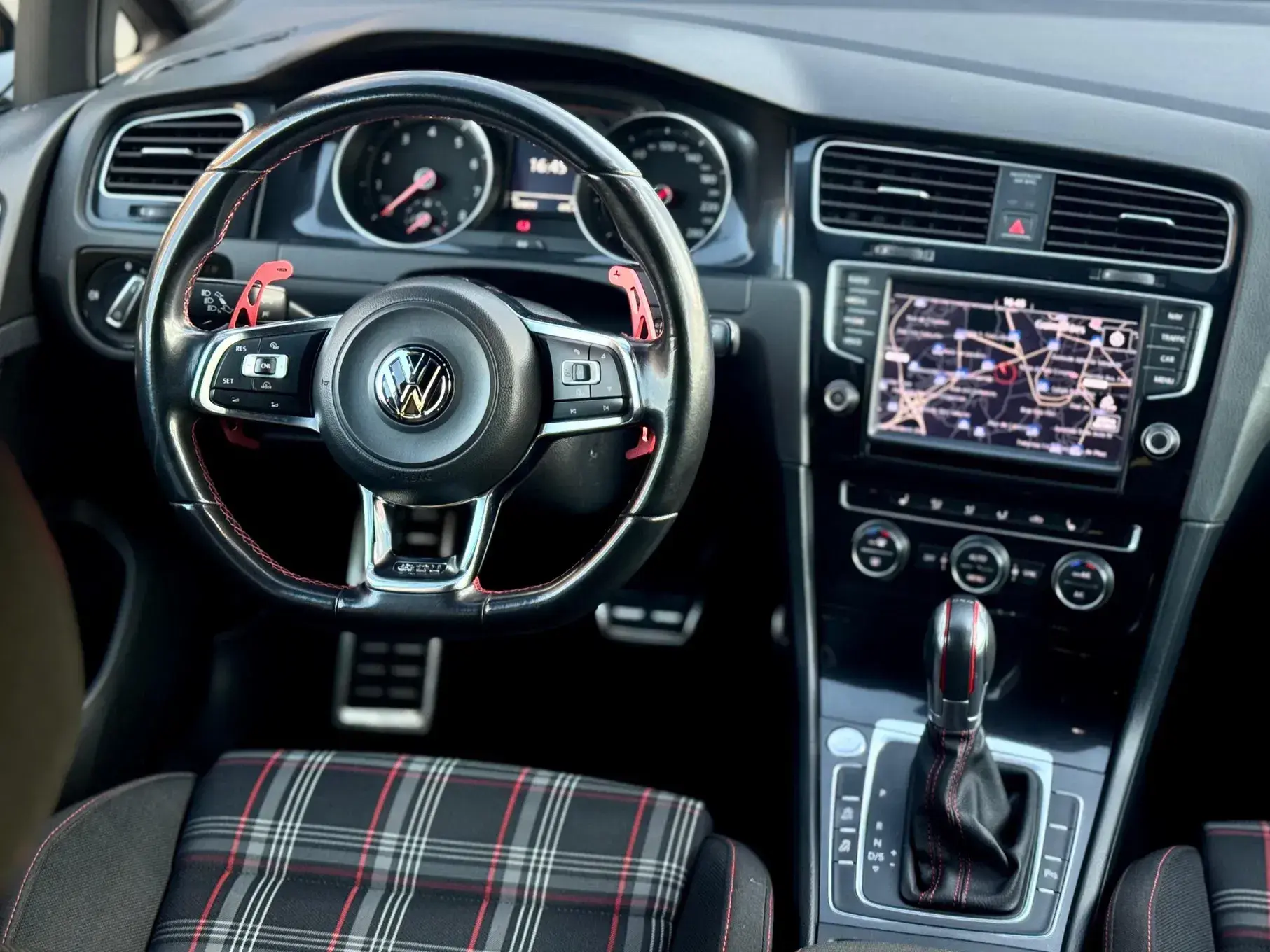 Volkswagen Golf 21