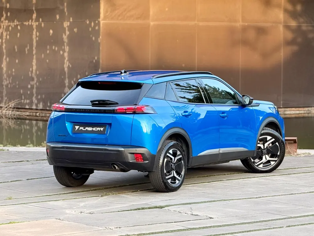 Peugeot 2008 1.2 PureTech Allure Pack 11