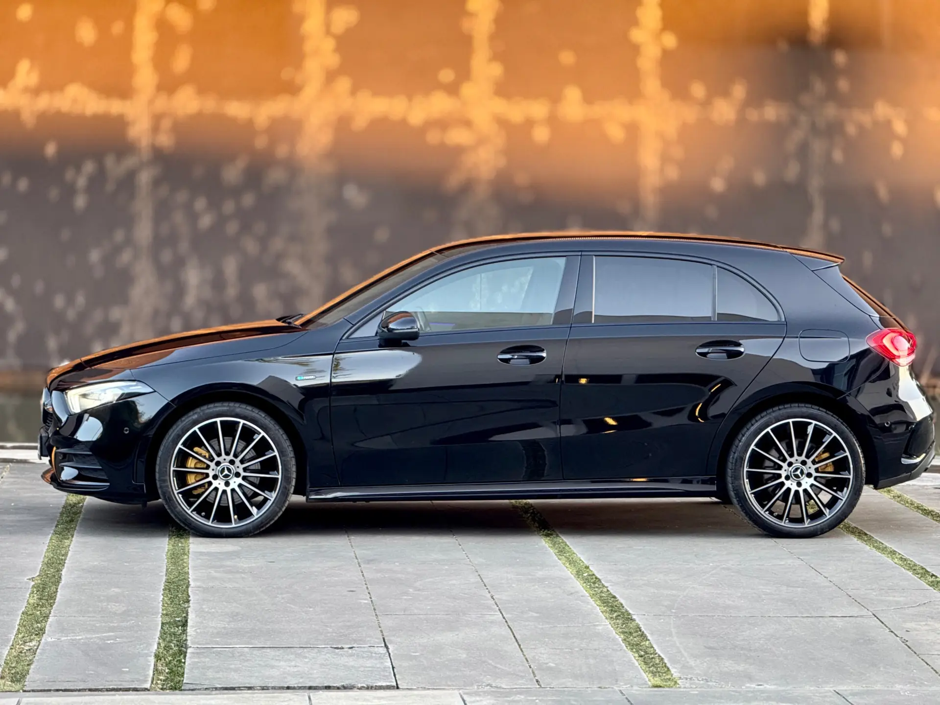 Mercedes-Benz A 250 e 8G-DCT Edition AMG Line 38